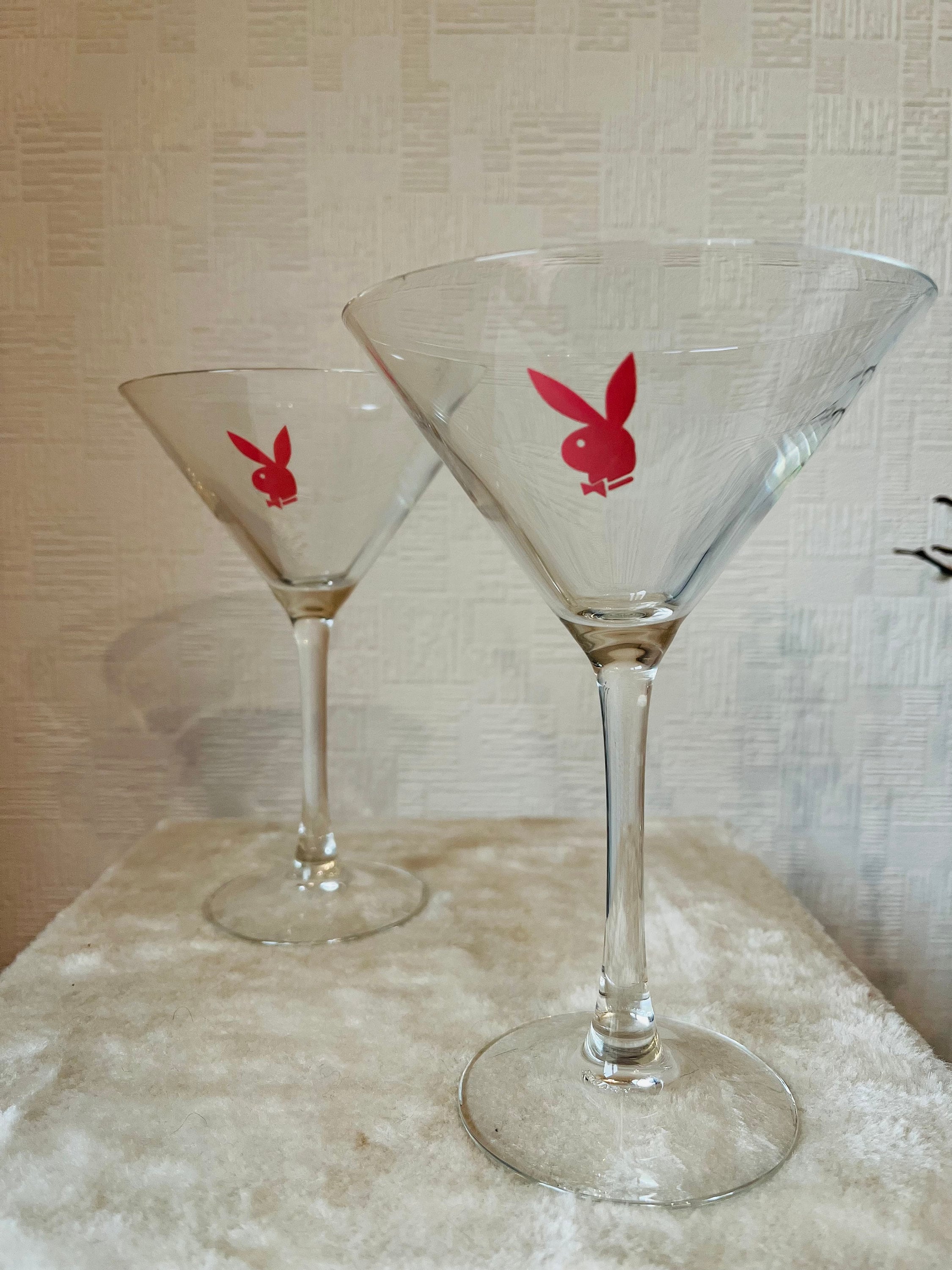 Drinkware Rare vintage playboy shaker and 2 martini glasses Tumblers & Water Glasses Kitchen