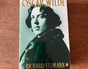 Vintage Oscar Wilde Biography by Richard Ellmann - 1988 Penguin Paperback