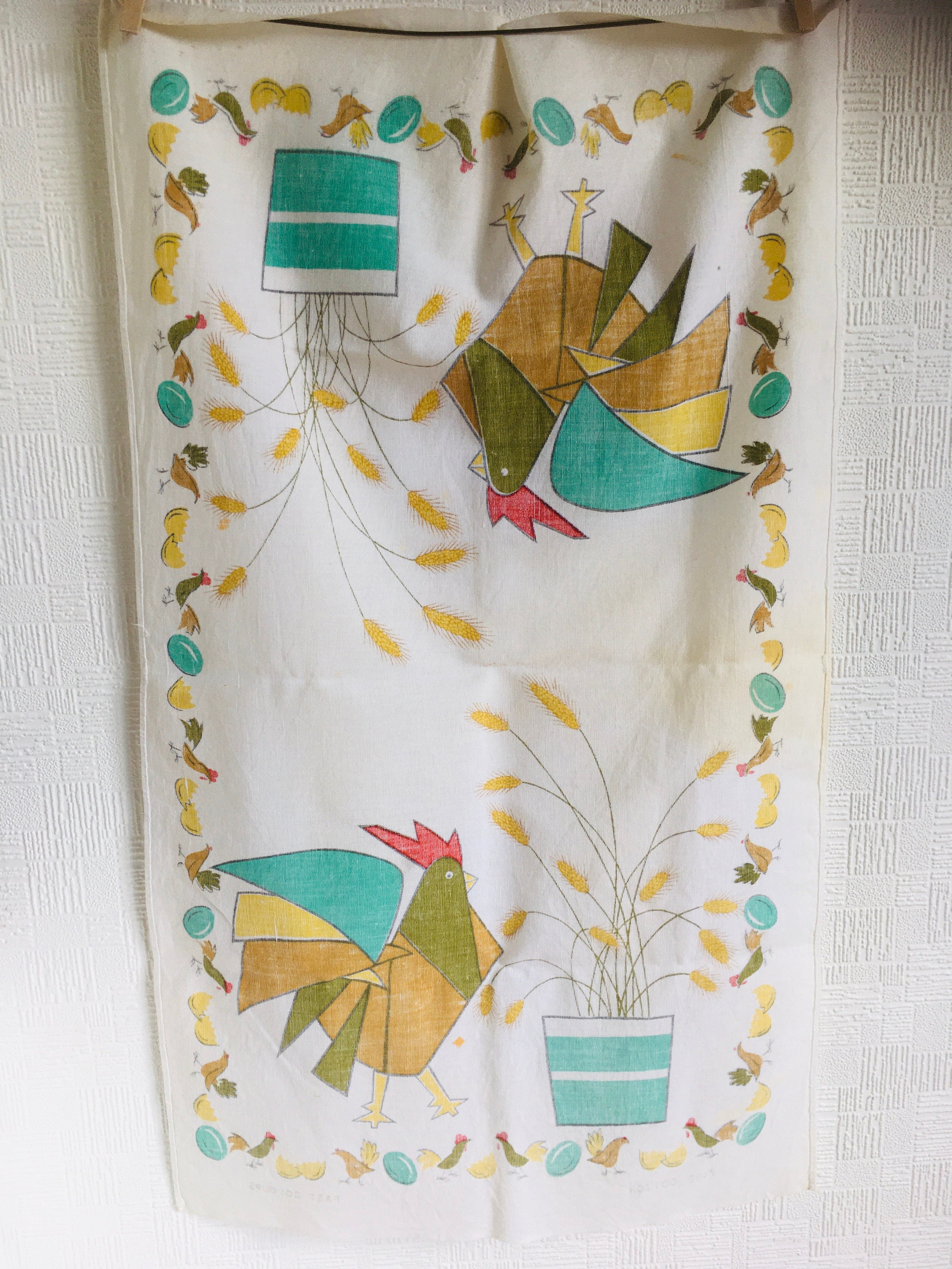 Retro 60's-70's dish clothKitchen towelTea towelChicken and Eggs printsCotton dishclothChicken Tea TowelCountry Kitchen Fun Kitchen Retro 60's-70's dish clothKitchen towelTea towelChicken and Eggs printsCotton dishclothChicken Tea TowelCountry Kitchen Fun Kitchen