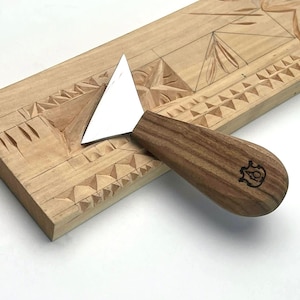 Triangle Wood Carving Knife, Chip Carving, Geometric Pattern