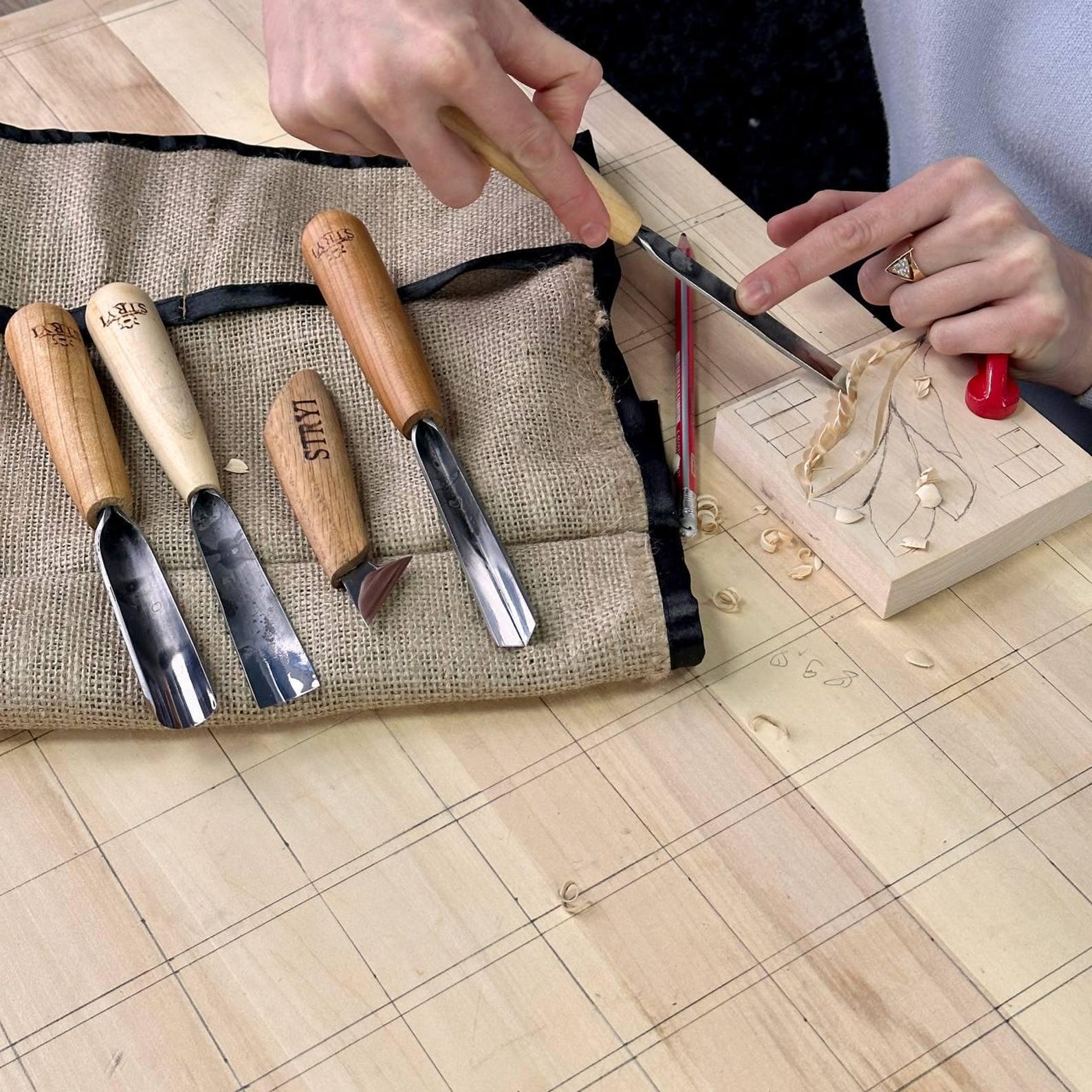 Chip And Gouges On Table Wood Carving Kit: Chip & Relief Carving Gouges Set - Etsy