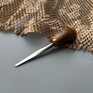 Palm Flat Chisel for woodcarving, Detail stitching chisel, Chisel, Gift for Mom, Whittling tool, Gift for dad, Palm tools, Delicate Chisels