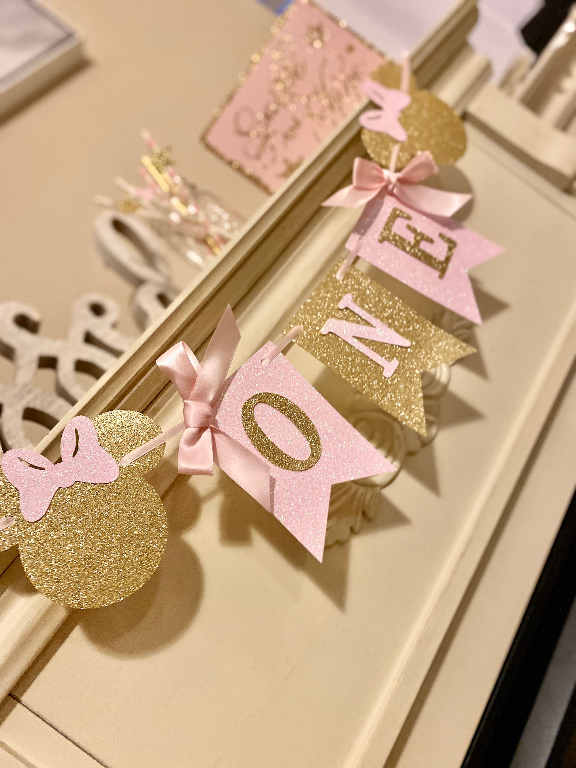 Pink and gold minnie clearance mouse 1st birthday decorations