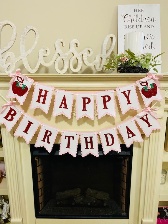 Apple of my Eye Birthday Banner, Farmers Market First Birthday, Apple Orchard Party Decorations, Fall Apple Garland, Harvest Theme Decor