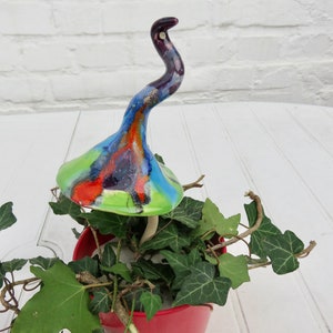 Fantasie-Pilz dunkelgrün hellblau, frostfeste Keramik, für Feengarten, Miniaturgarten, Blumentopf Bild 1