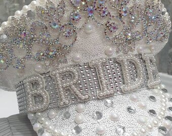 Met kristallen strass parel verfraaid bruidskapiteinshoed – bruid militaire hoed, vrijgezellenfeestaccessoire bruiloft, cadeau vrijgezellenfeest