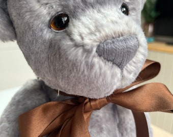 Artist Bear handmade teddy bear/birthday present/baby keepsake/best friend gift/Christmas/personalised gift/gift for women
