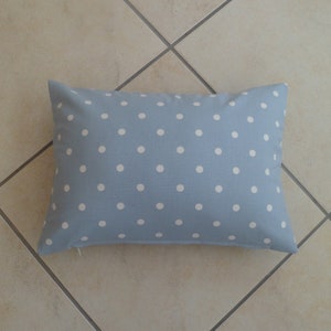 Federe per cuscini/cuscini TEN Colours adatte a un cuscino da viaggio Tempur 15,5 x 11" Prestigious Textiles Dotty Polka Dot Spots