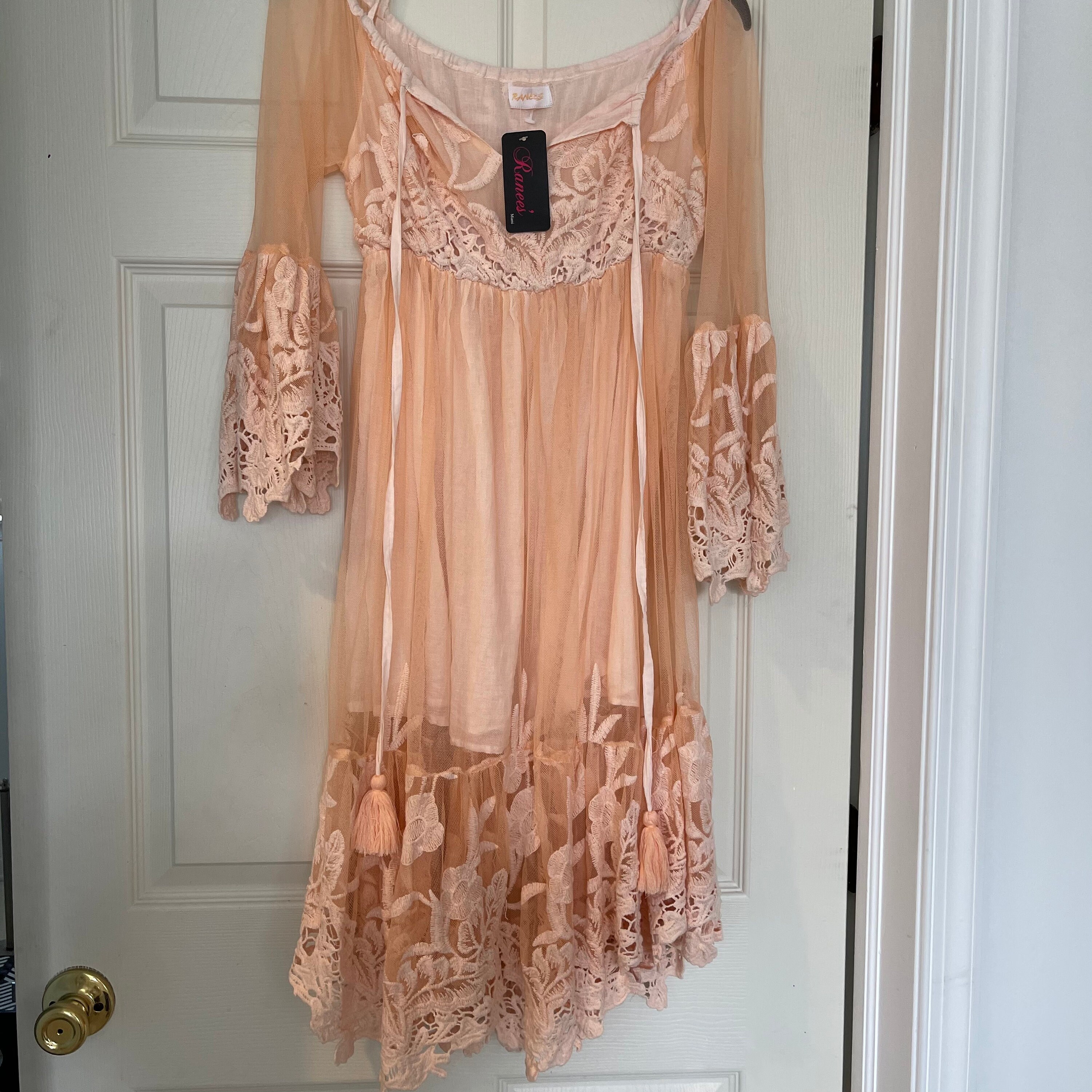 Ranees Miami Women's Peach Lace Dress With Sheer Lace Sleeves, Elegant Dress Size Small - Etsy Ranees Miami Women's Peach Lace Dress With Sheer Lace Sleeves, Elegant Dress Size Small - Etsy