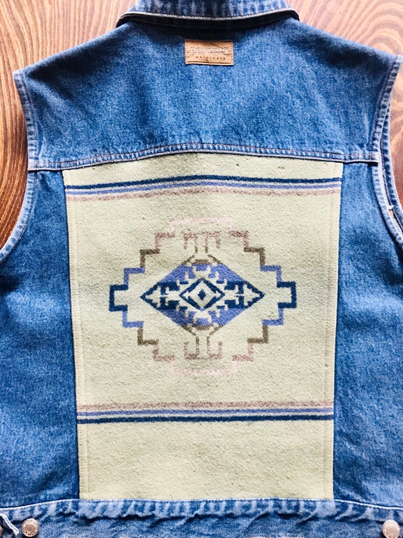 Pendleton Denim Vest>Women's Large, Native Style … - image 4