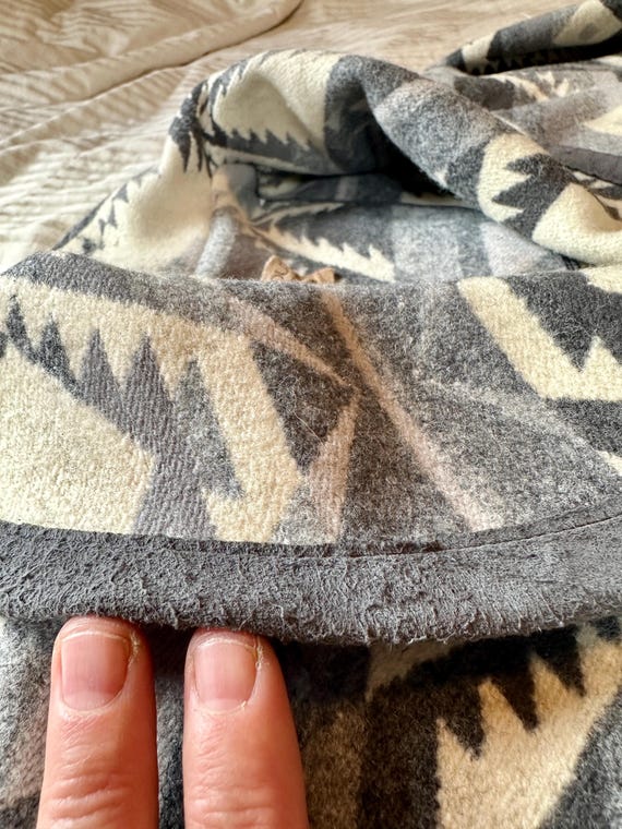 Pendleton Wool Jacket>Womens Small,  Native Style… - image 5