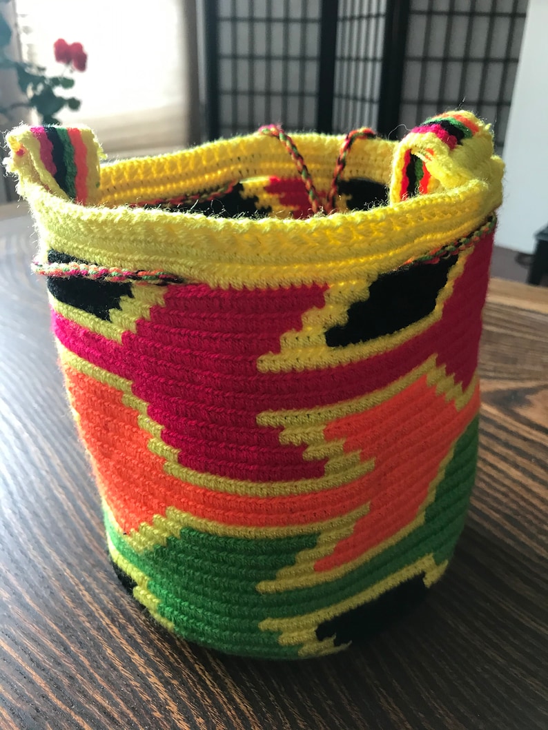 Native Designs Traditional Wayuu Mochila Colombian Shoulder Bag Wayuu BagSmall Size