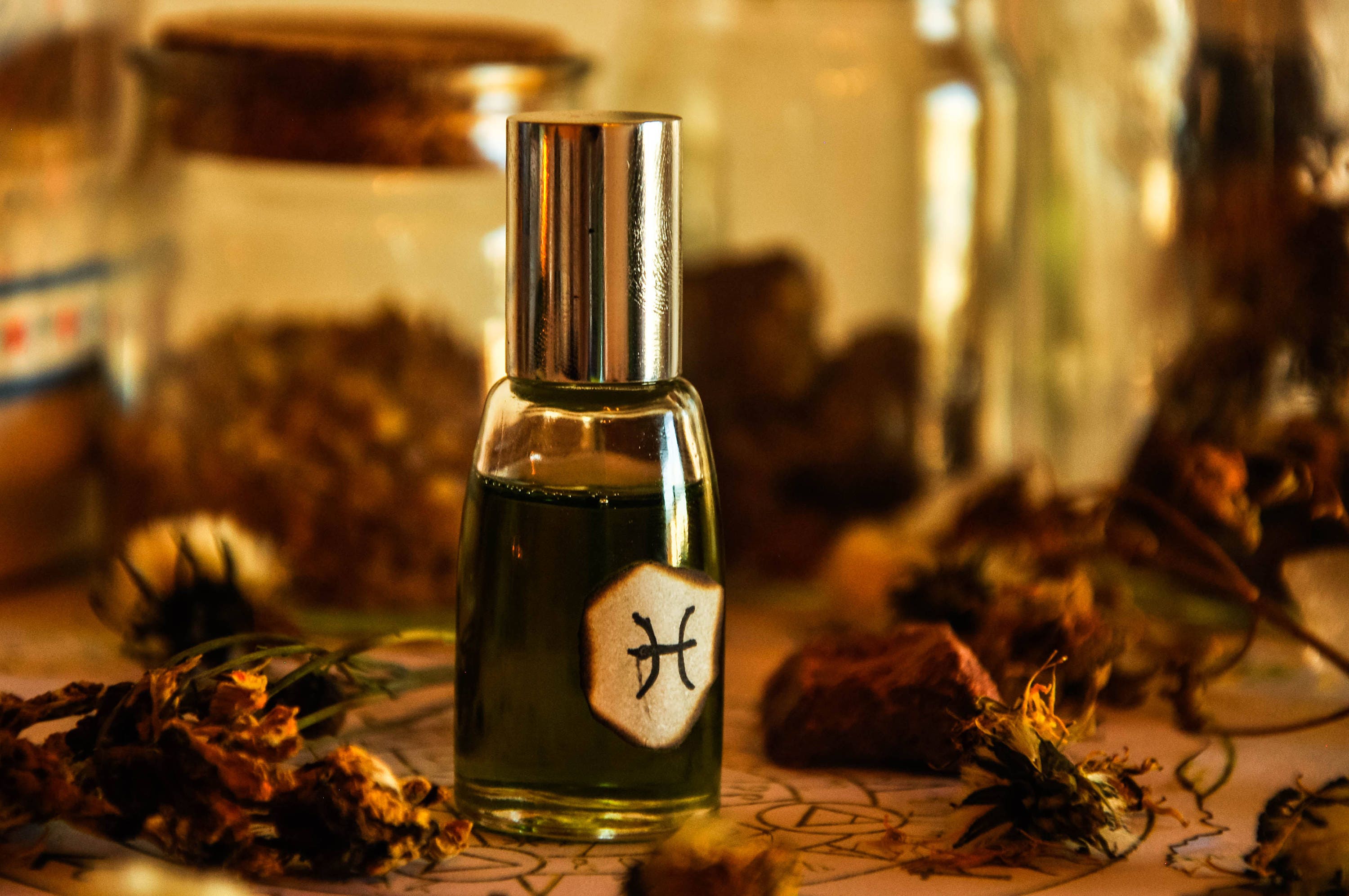 Pisces Zodiac Perfume Oil Natural Astrology Fragrance Winter Etsy