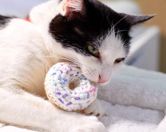 Sprinkle Donut Cat Toy, Catnip and Silver Vine Crochet Cat Toy