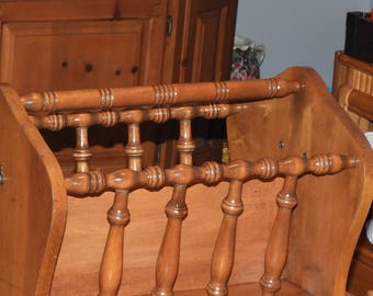 Vintage Traditional Maple Wood Magazine Rack,Quality Brown Retro Spindle Records Storage,Quilt Crochet Sewing Portable, Decorative Book