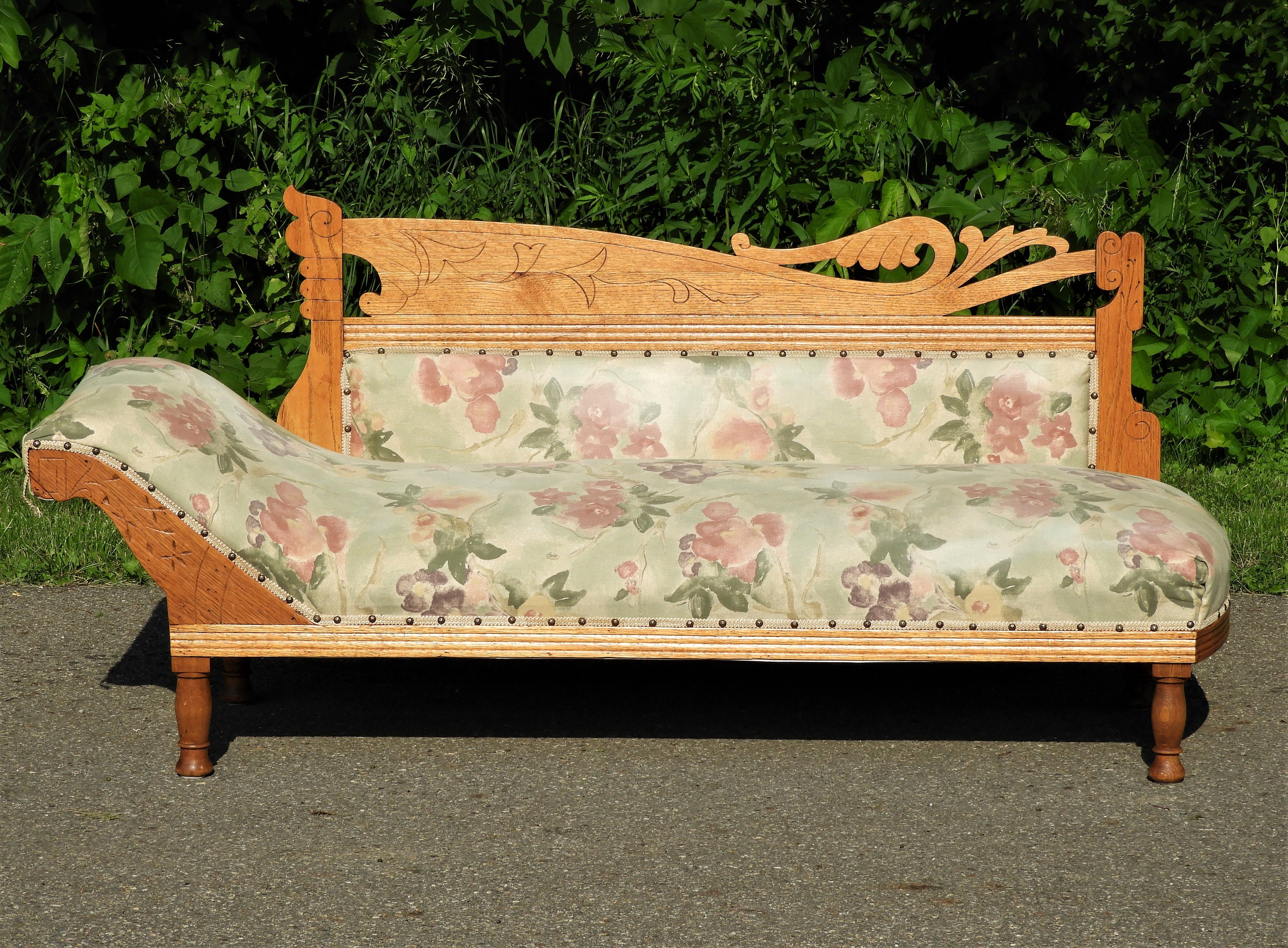 Antique Fainting Couch Musical Note Chaise Lounge Carved Oak