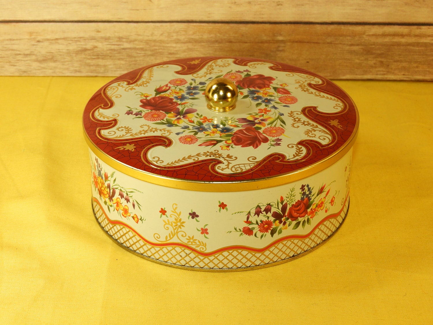 Vintage Daher Tin, Red Floral Wave Container Tin, Decorative Gold Knob Tin w/Lid, Daher Design