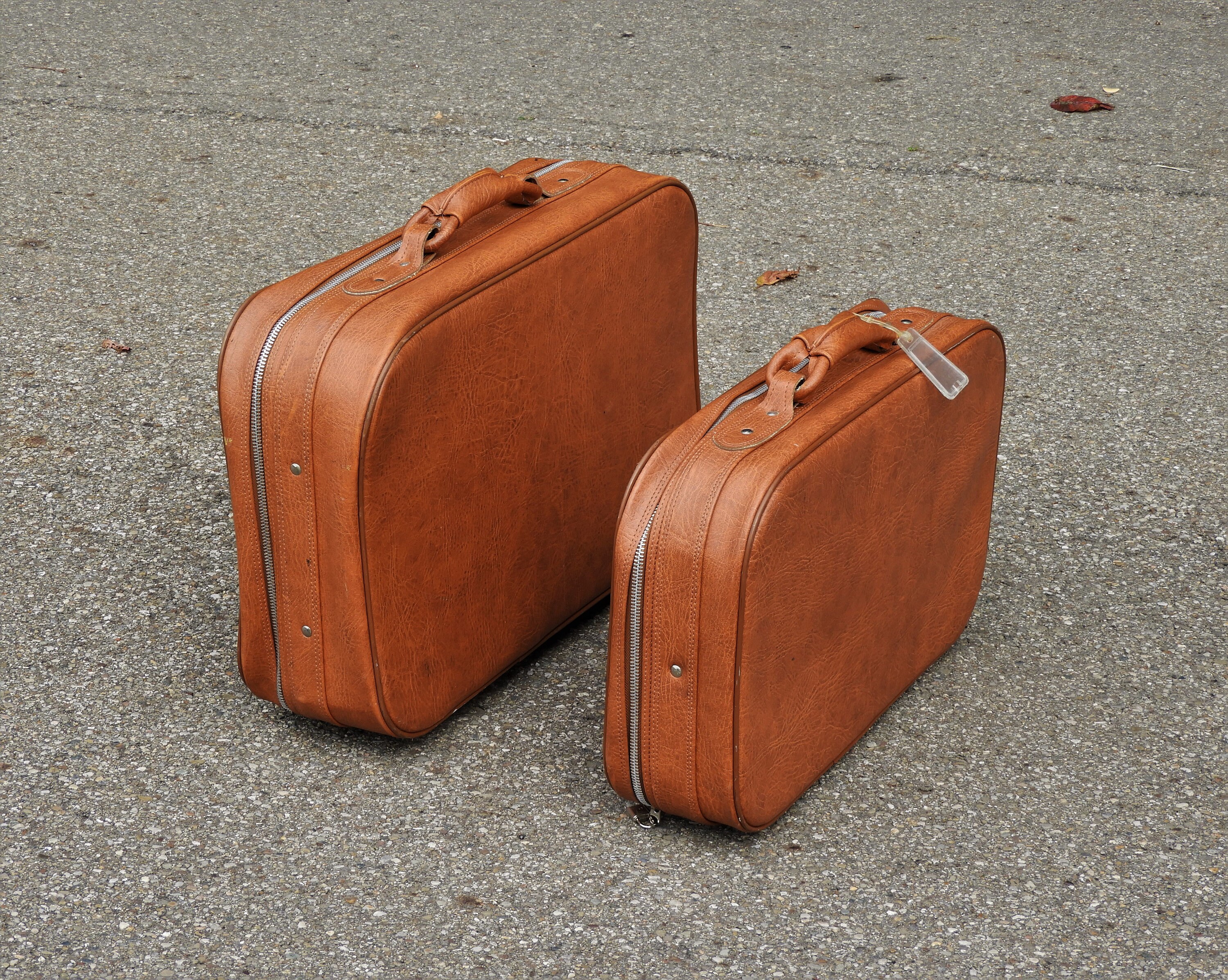 Vintage Nesting Luggage, 1970's Fingerhut, Rolling Suitcase, Compact