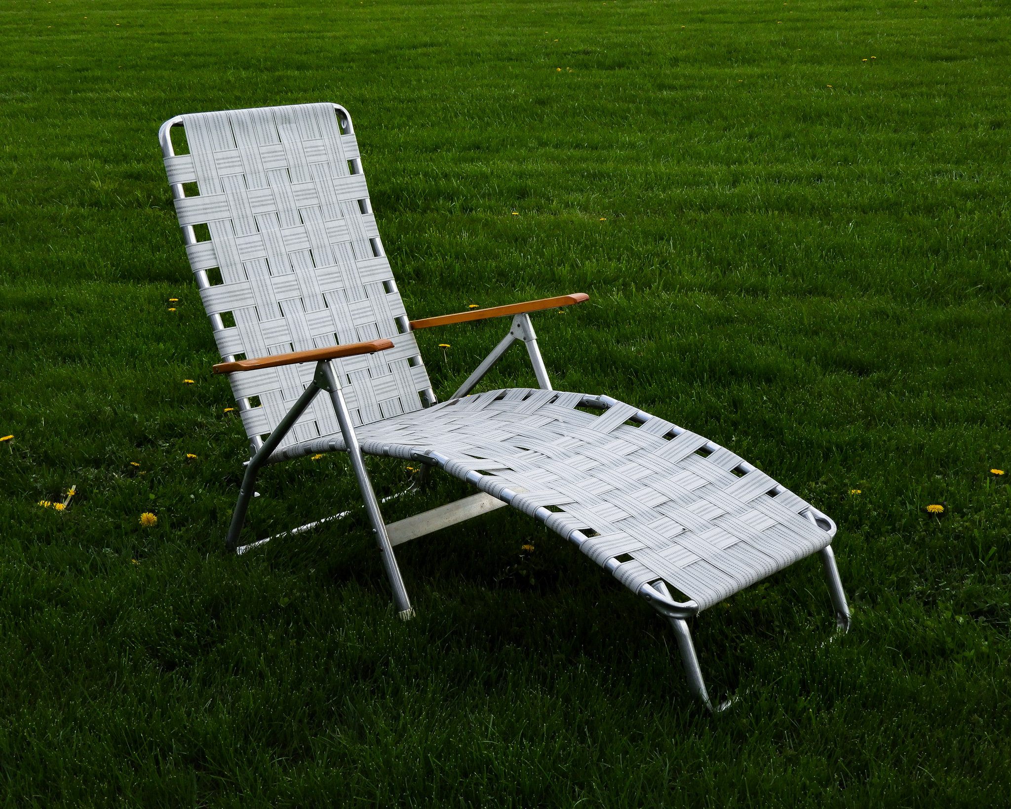 Vintage Chaise Lounge, Genuine Telescope, Wooden Armrests, Lawn Chair ...