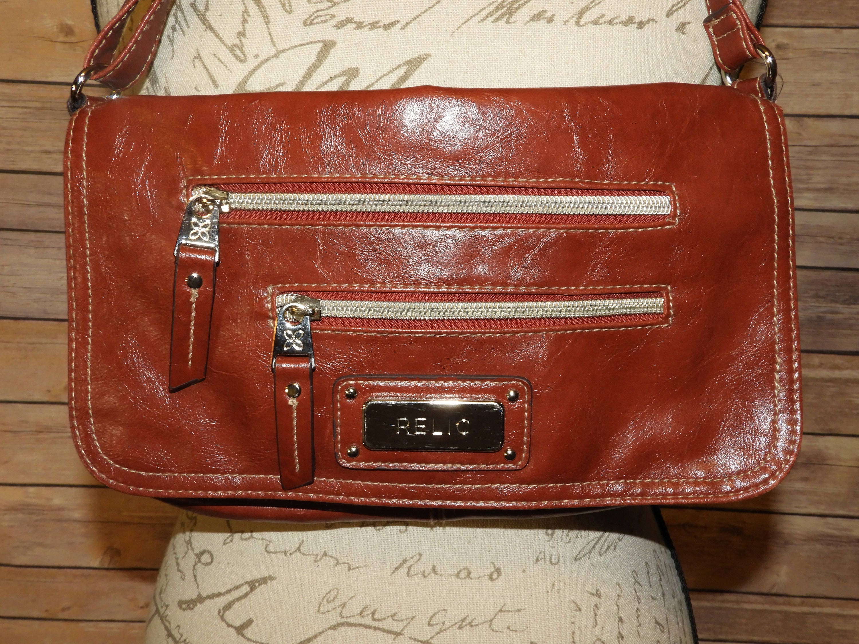 red relic purse