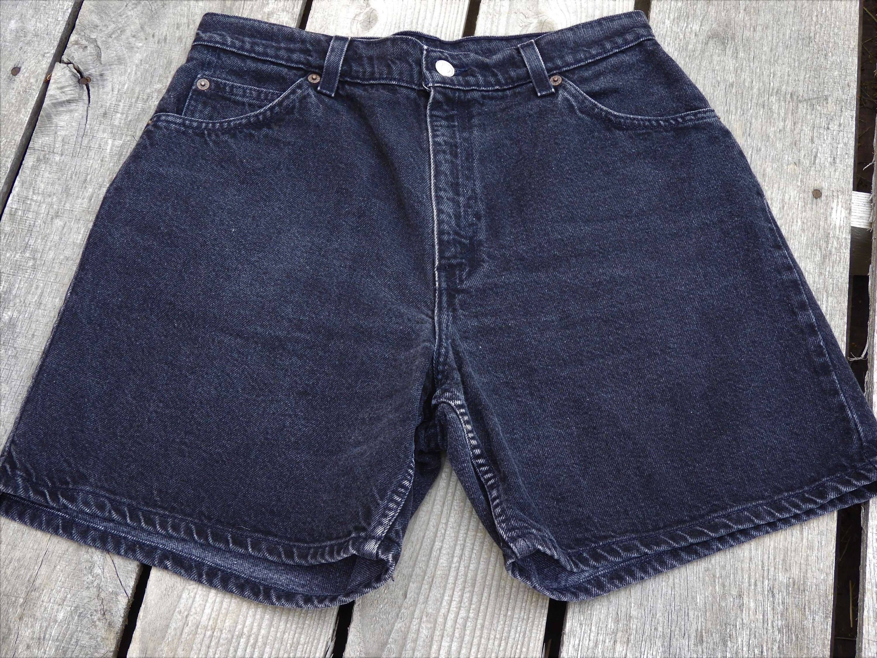 orange levi shorts