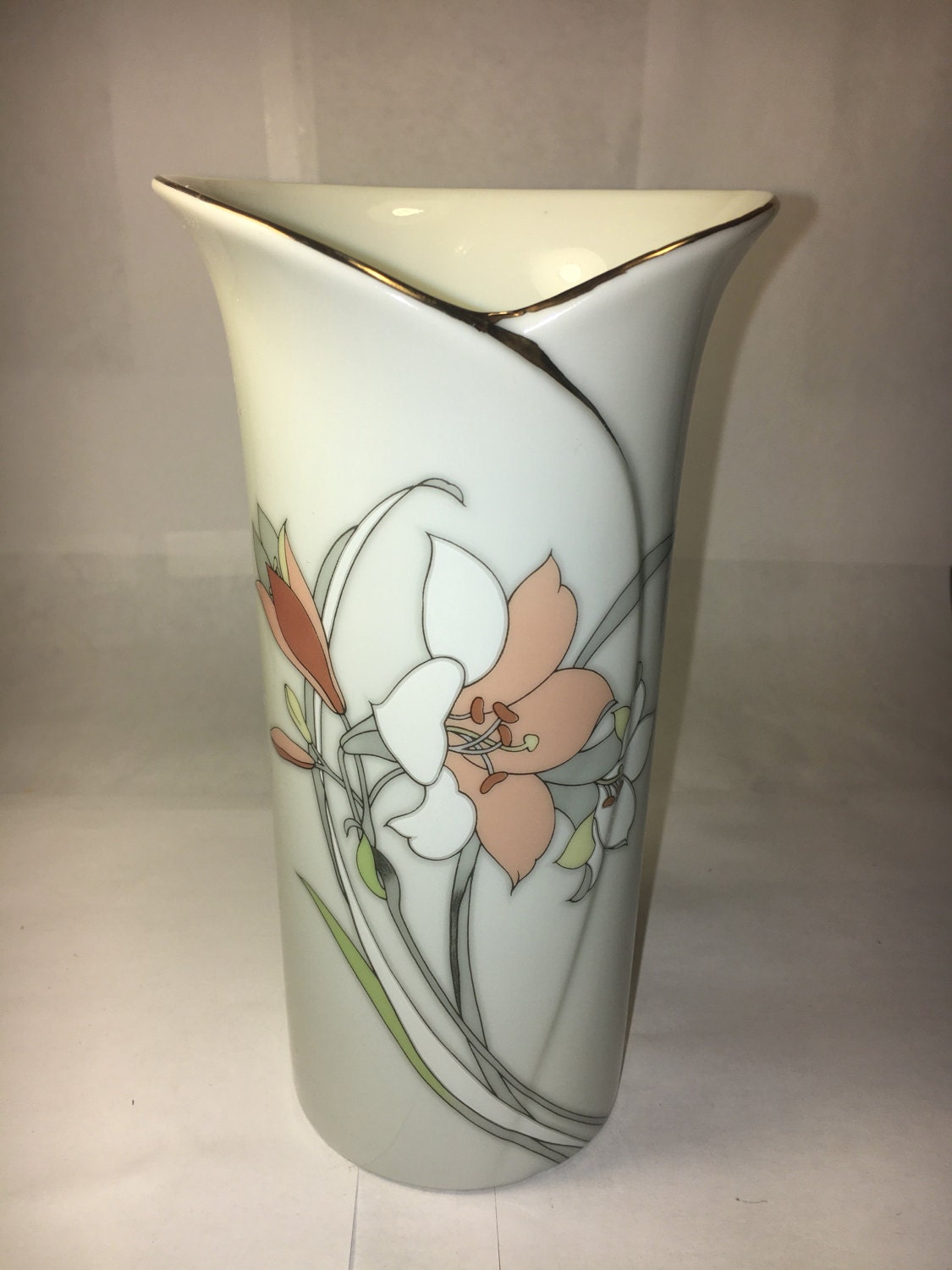 Vintage Yamaji Vase Oriental Gold Rim Collectible Vase White Art Deco
