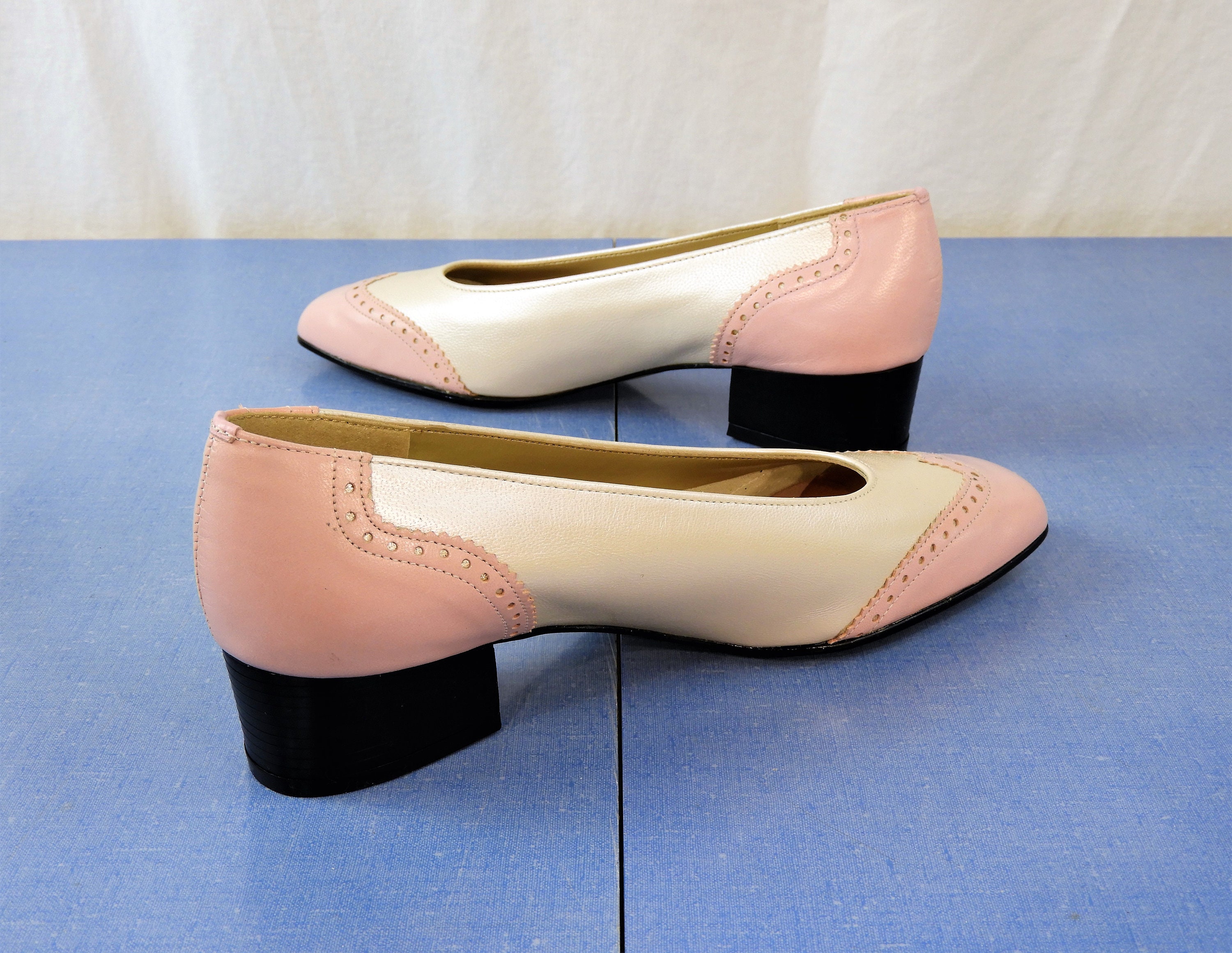 retro pump shoes