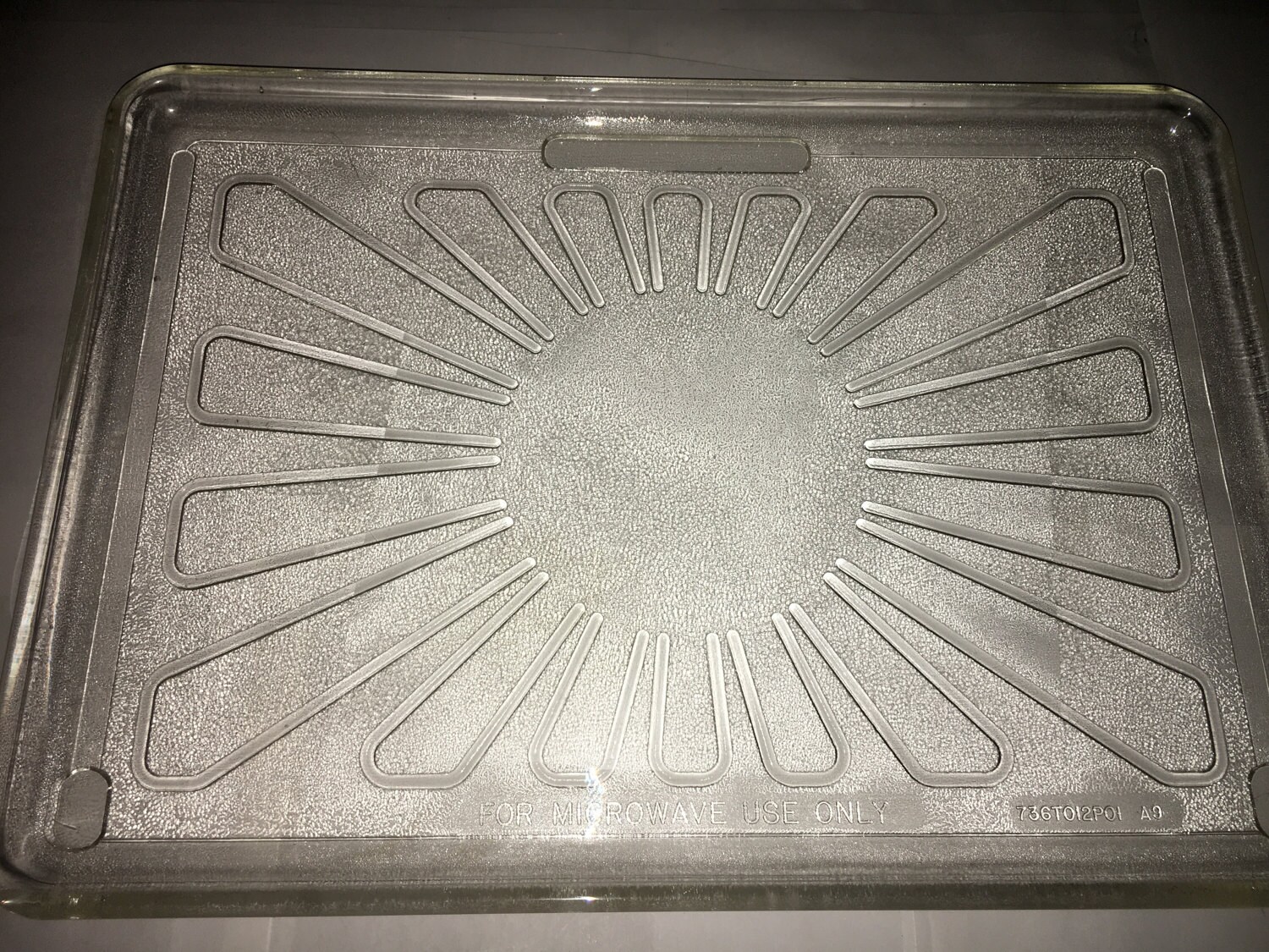 Retro Glass Microwave Plate 15.25 x 10.75 Microwave Plate 736T012P01 A1