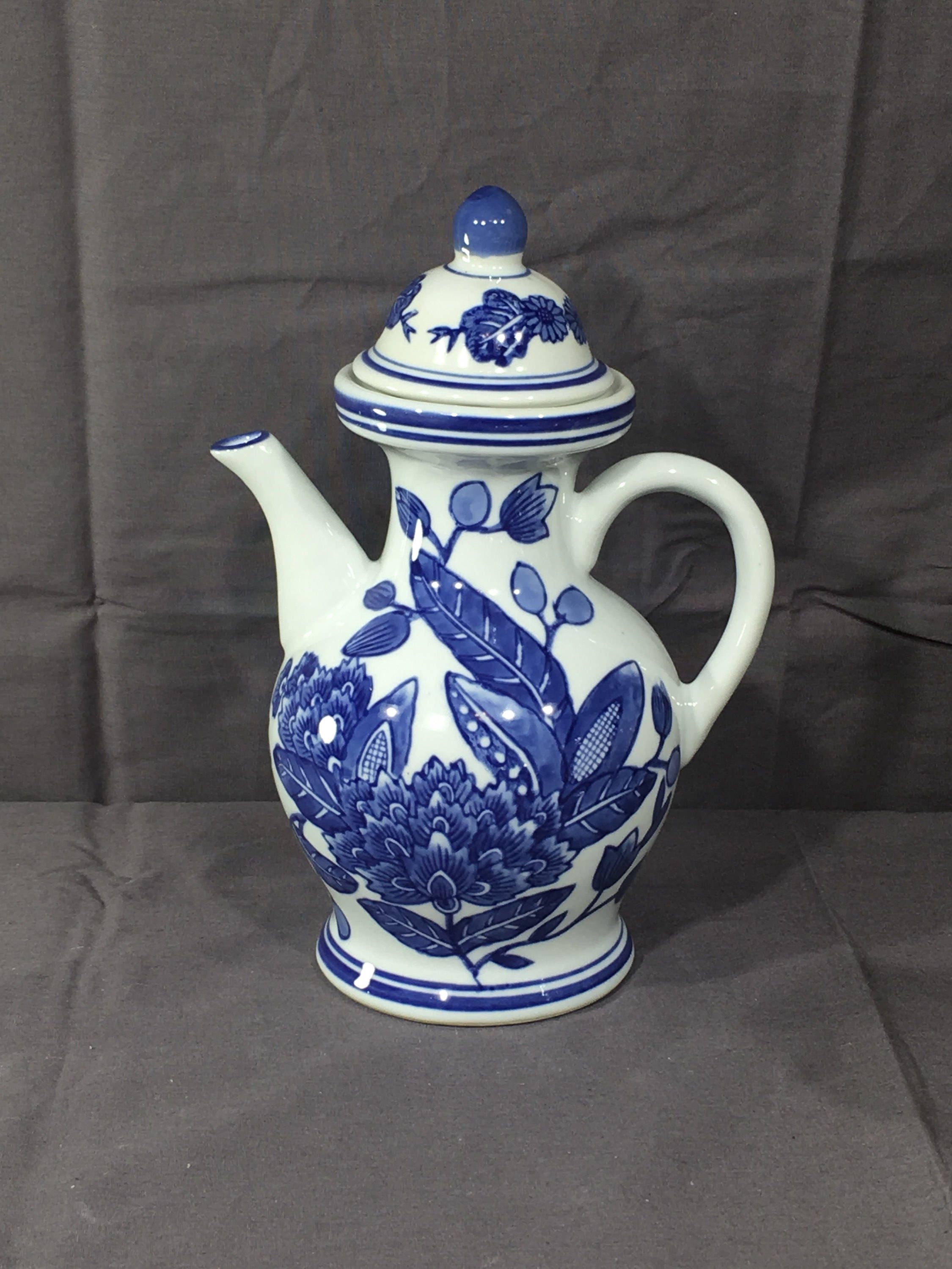 Vintage Oriental Teapot, Baum Brothers Blue White Tea Pot, Decorative Formalities Dinnerware