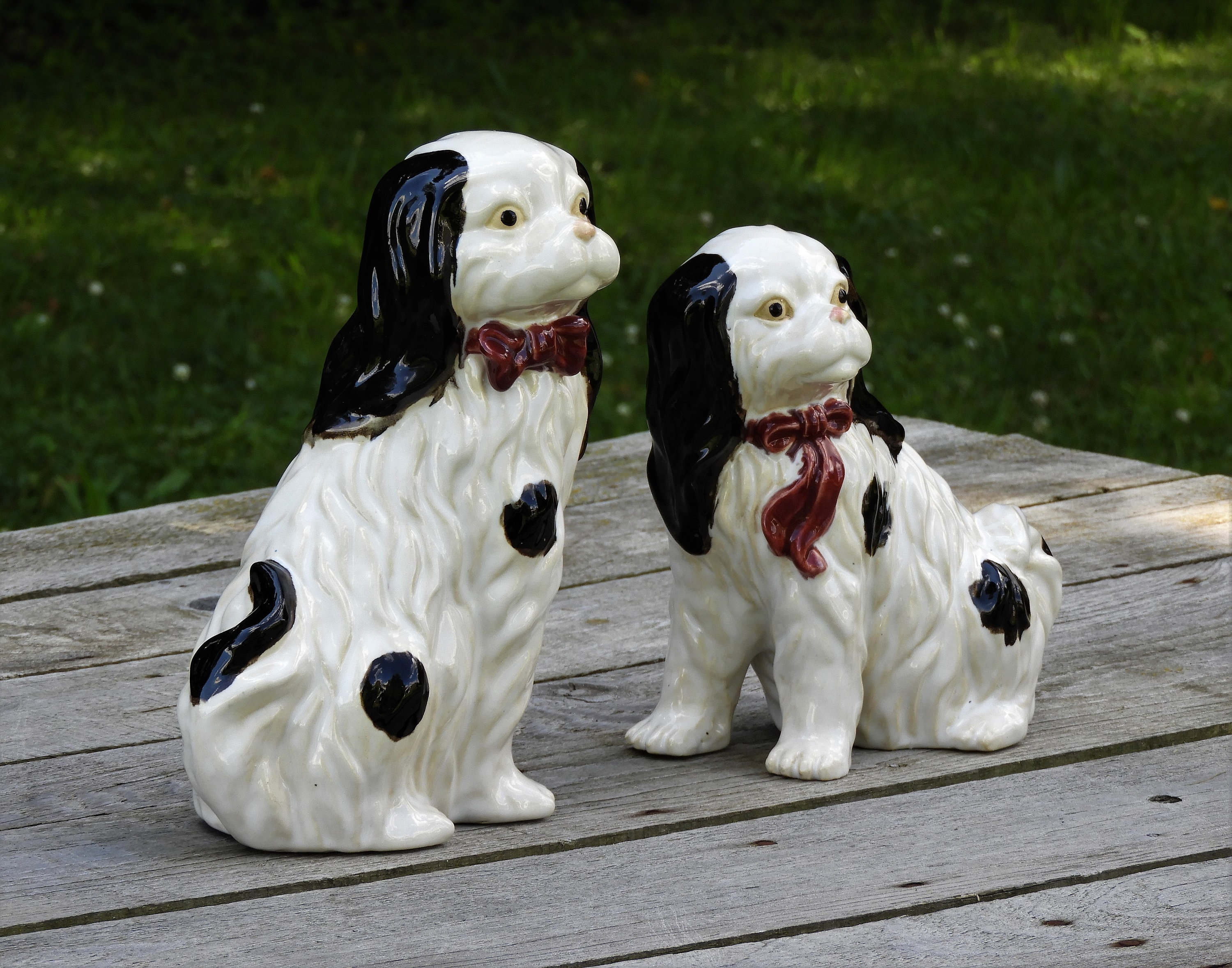 springer spaniel statue
