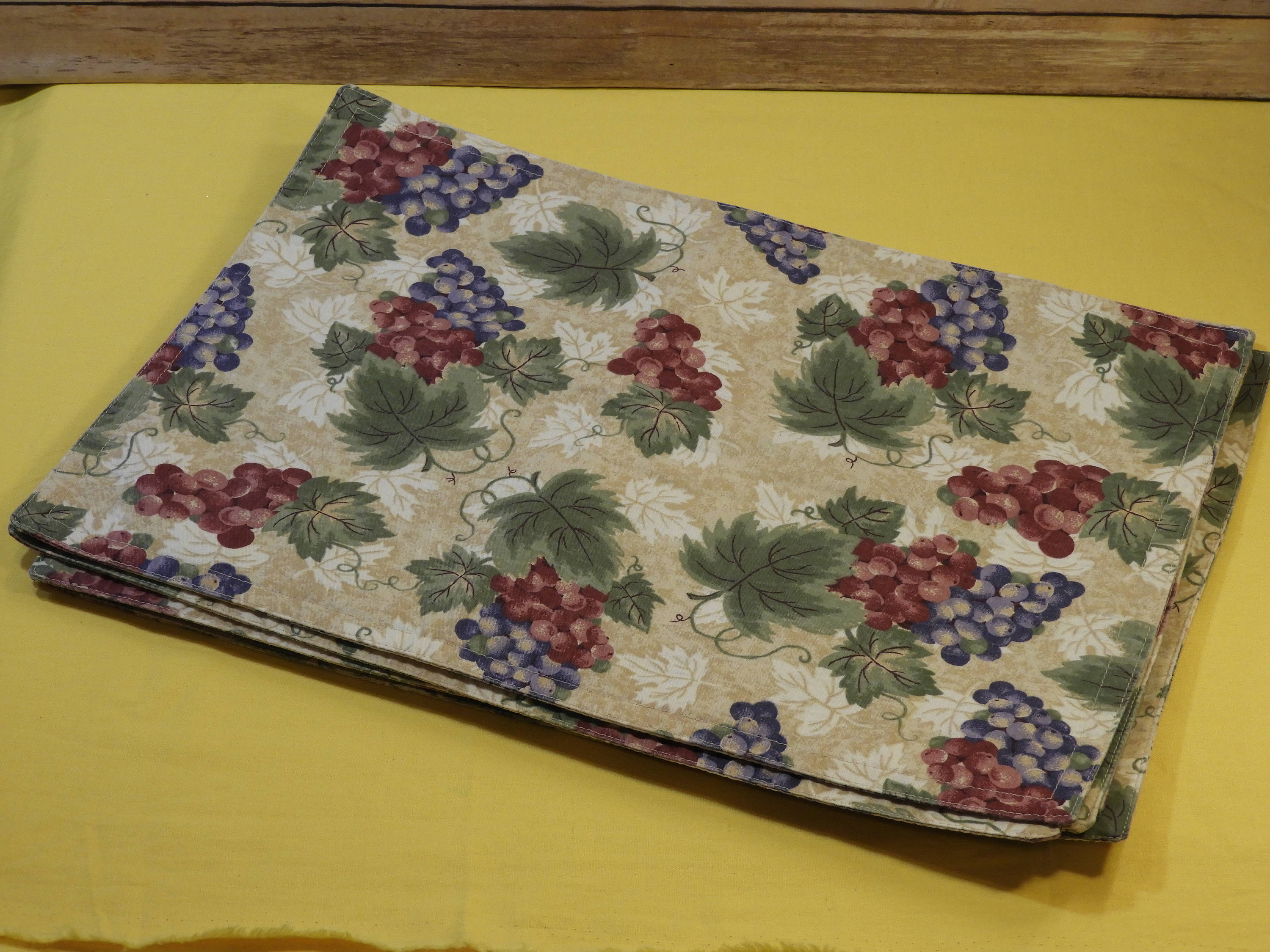 Vintage Grape Placemats (6),Purple Red Gold Leaf & Fruit Table Linen,Decorative Dining Room