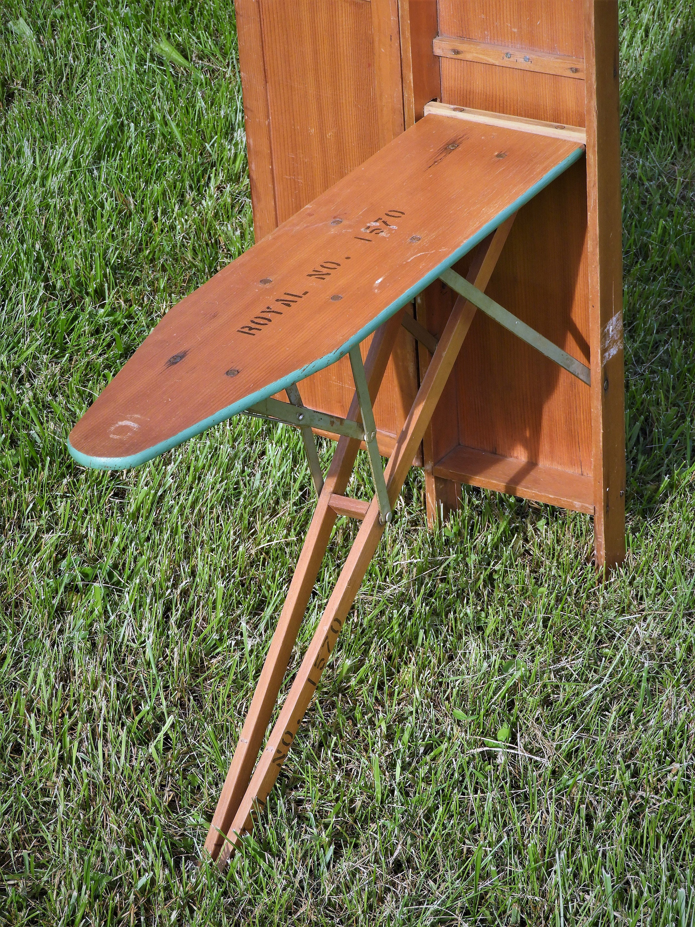 Folding wood ironing table