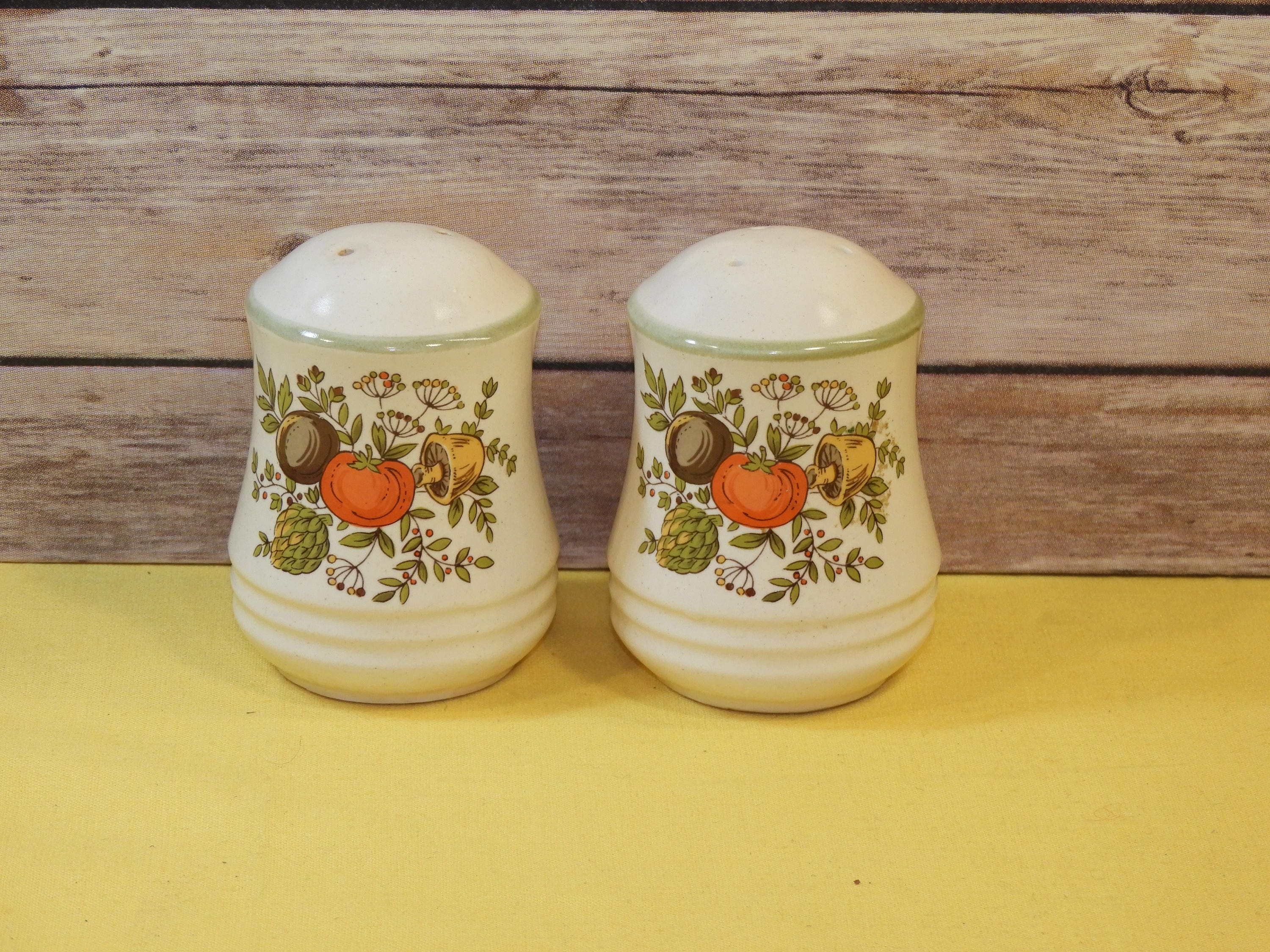 Vintage Vegetable Salt & Pepper Shakers, EC White w/Green Trim Tomato
