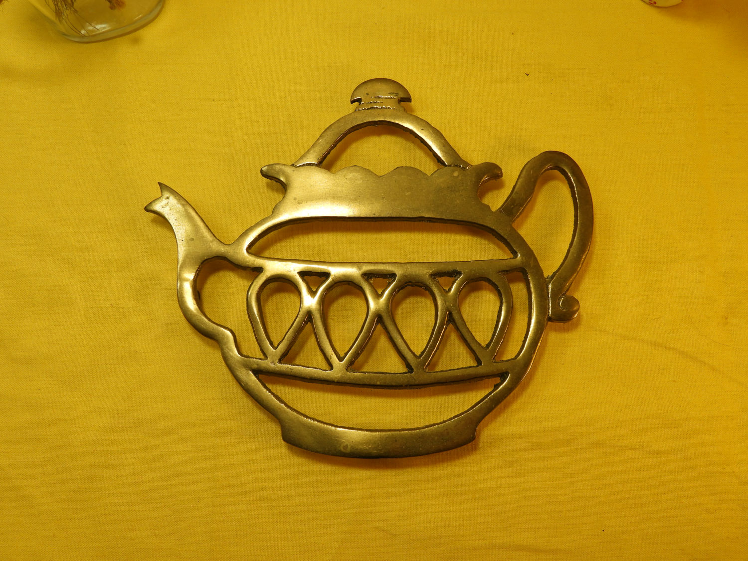 Vintage Brass Teapot Trivet, Gold Potholder, Brass Kitchen Potholder, Decorative Counter Top Pot