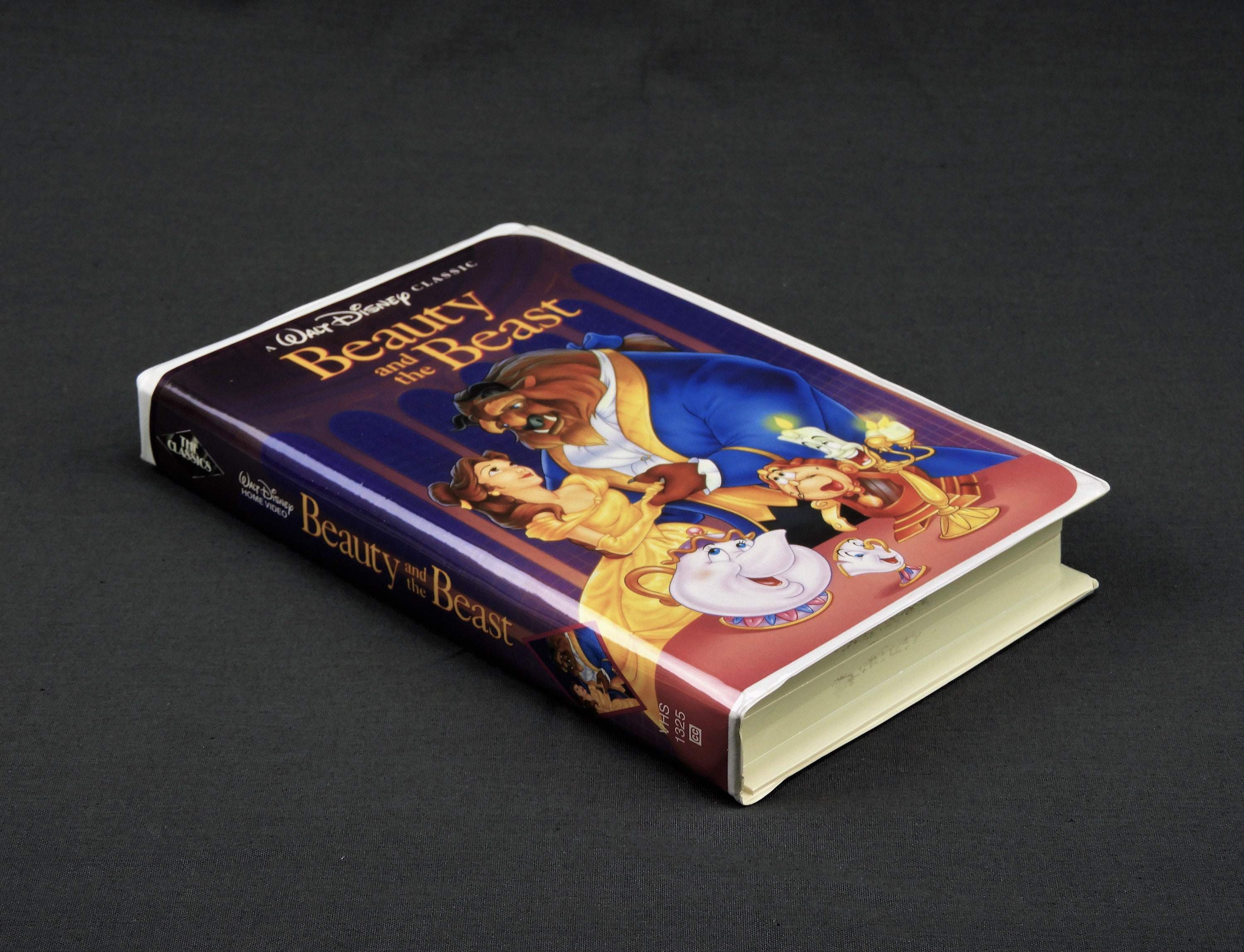 Vintage Walt Disney Movie, Beauty and the Beast, VHS Tape, 11 23 1992