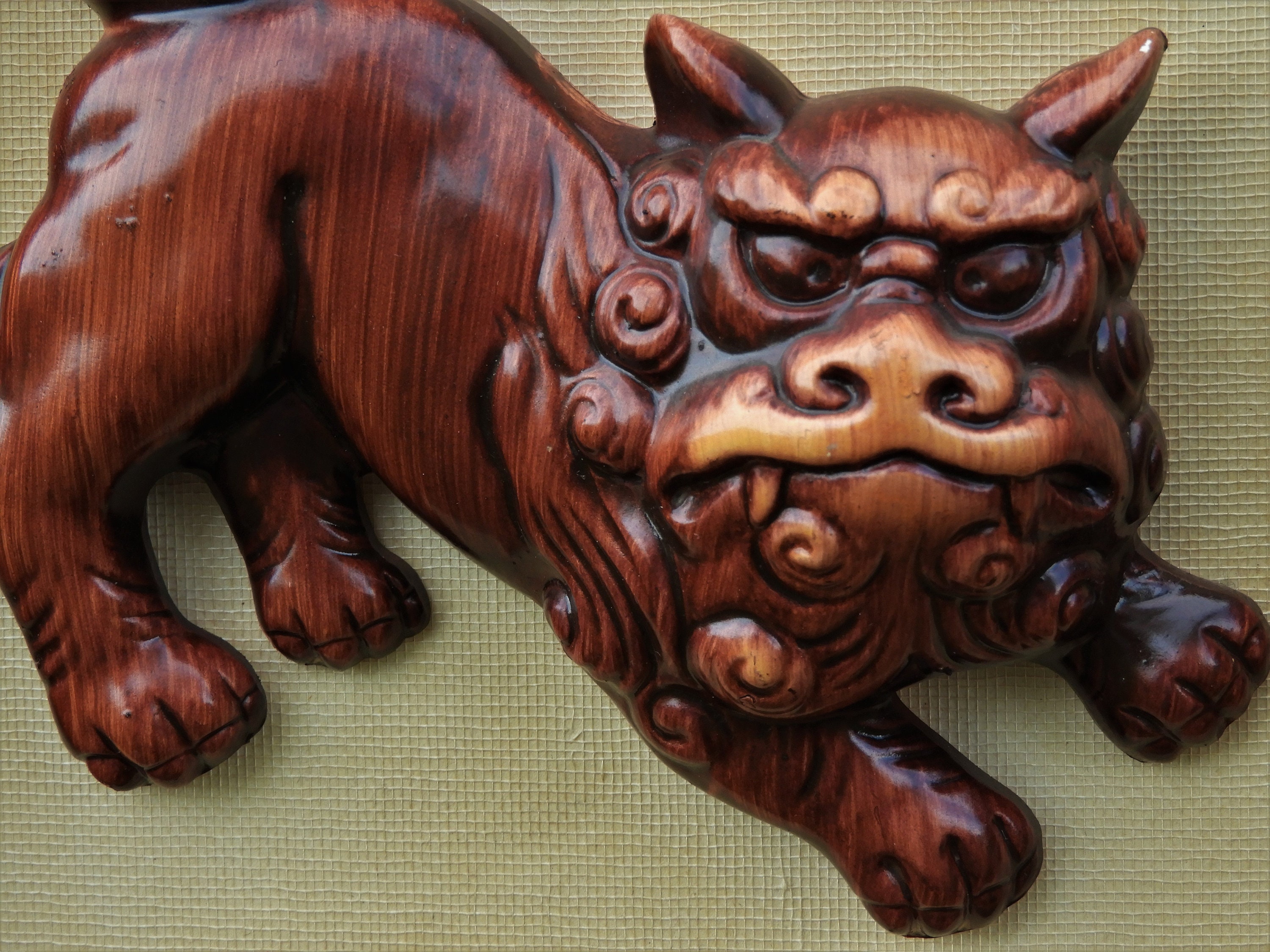 Vintage Foo Dog Decor, Wall Hanging, Chinese Dogs, Burgundy & Brown