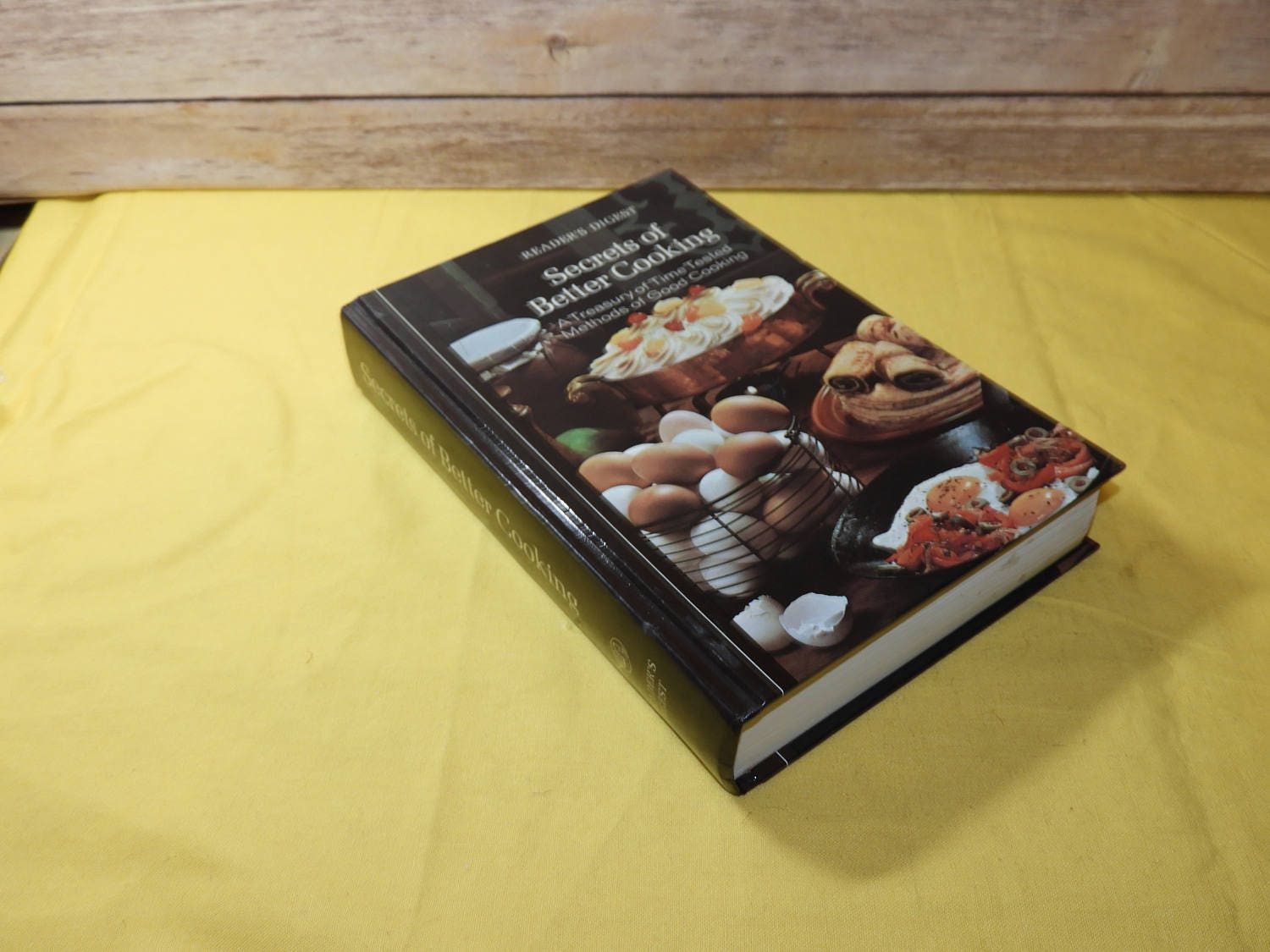 Vintage 1977 Cookbook, Brown Reader's Digest Book, Secrets of Better ...