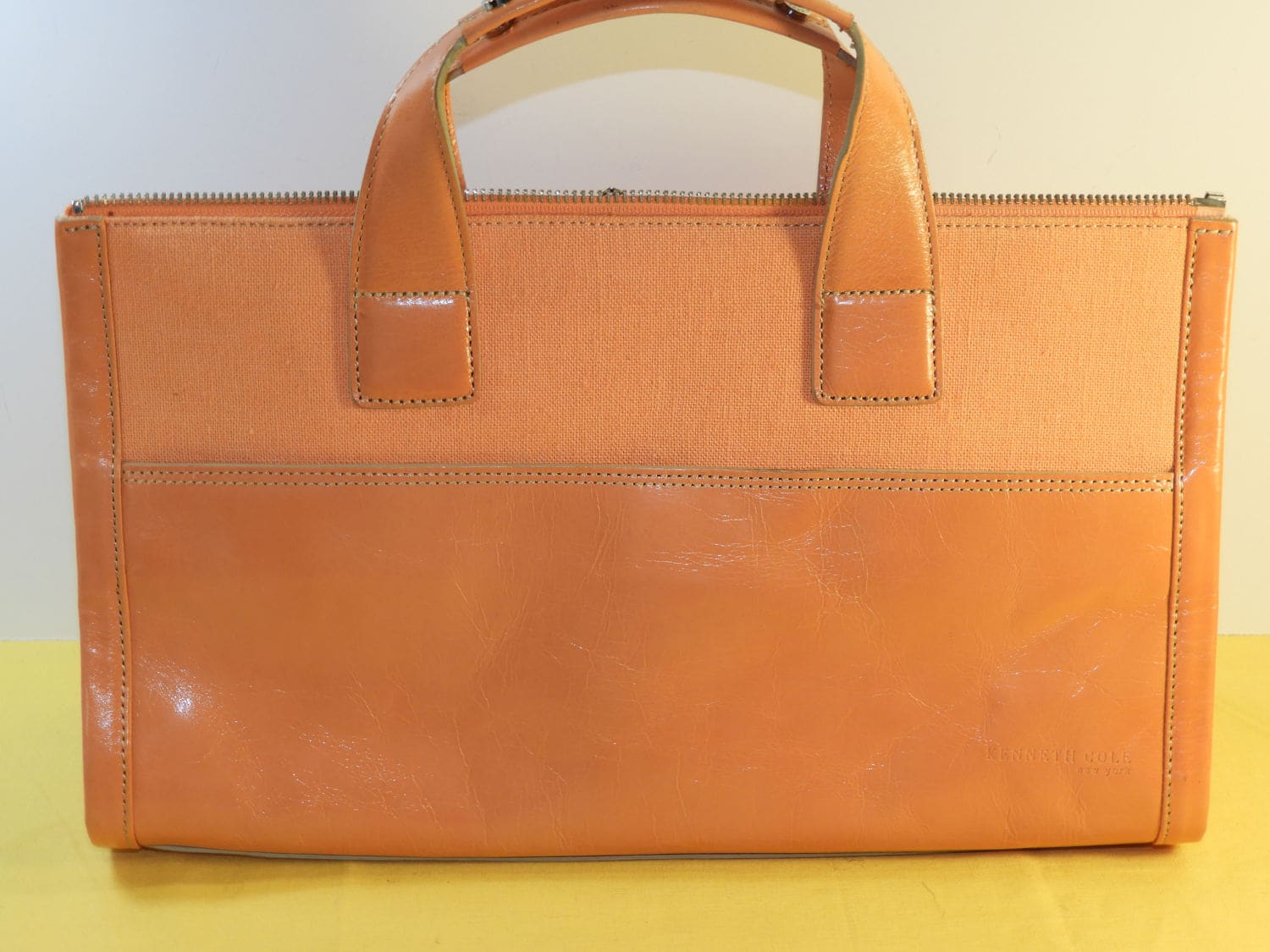 Vintage Kenneth Cole New York Bag Genuine Leather Peach Top Handle vintage-kenneth-cole-new-york-bag-genuine-leather-peach-top-handle