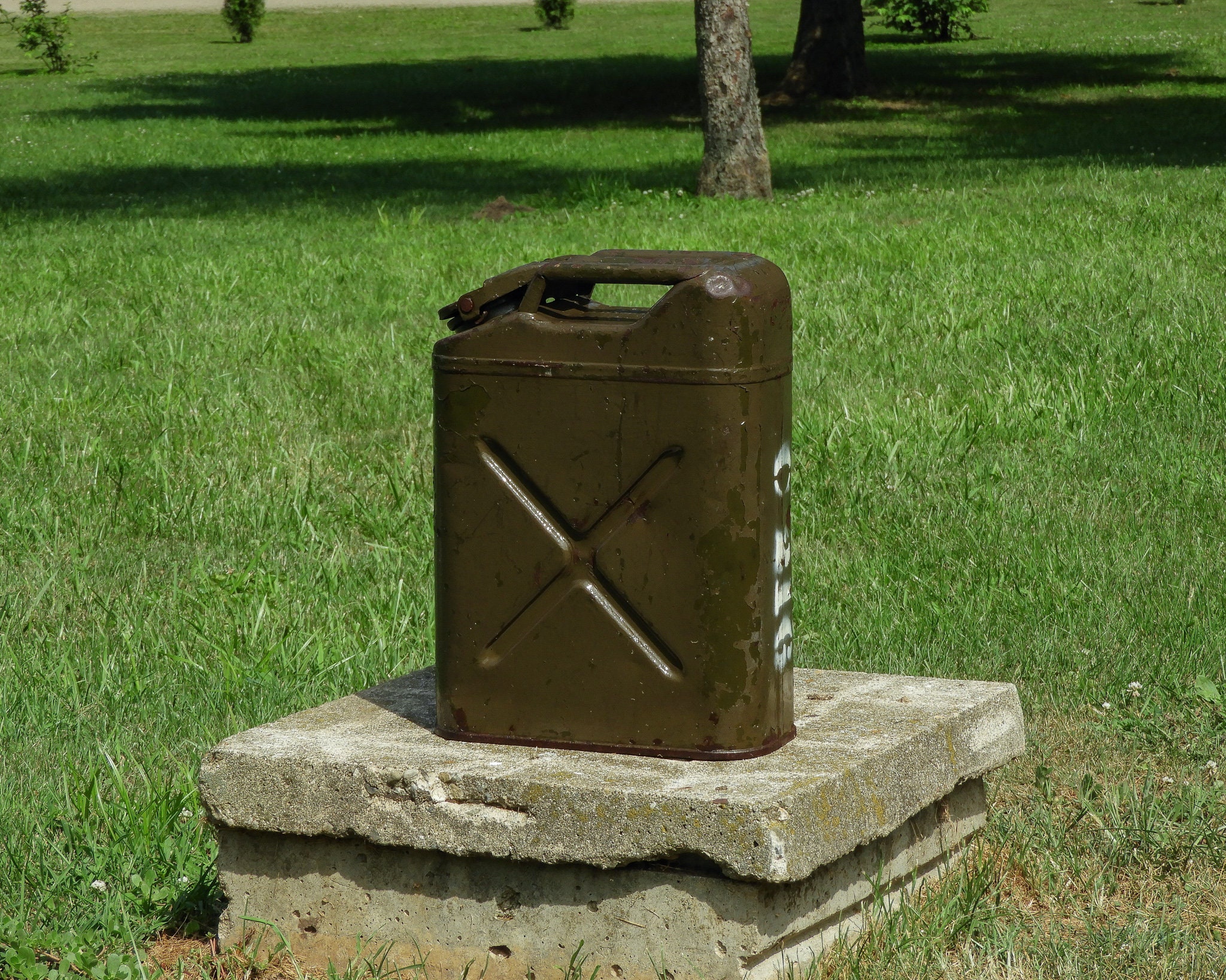 Vintage Jerry Can, 44 Cavalier, US Army WWII, Distressed Steel, Brown