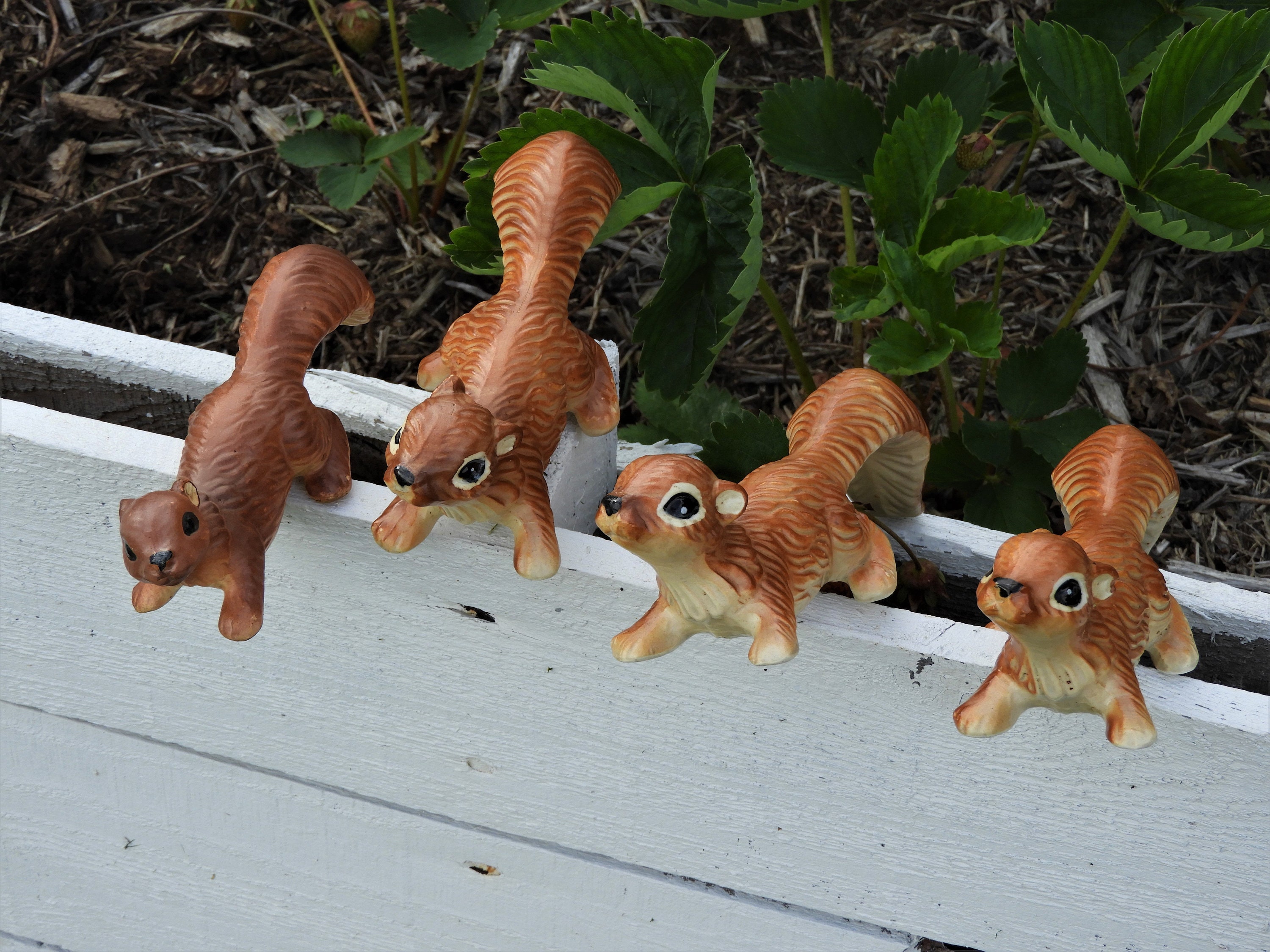 Vintage Squirrel Figurines (4), Brown & Gold Animals, Ceramic Wildlife, Porcelain Tree Climbers