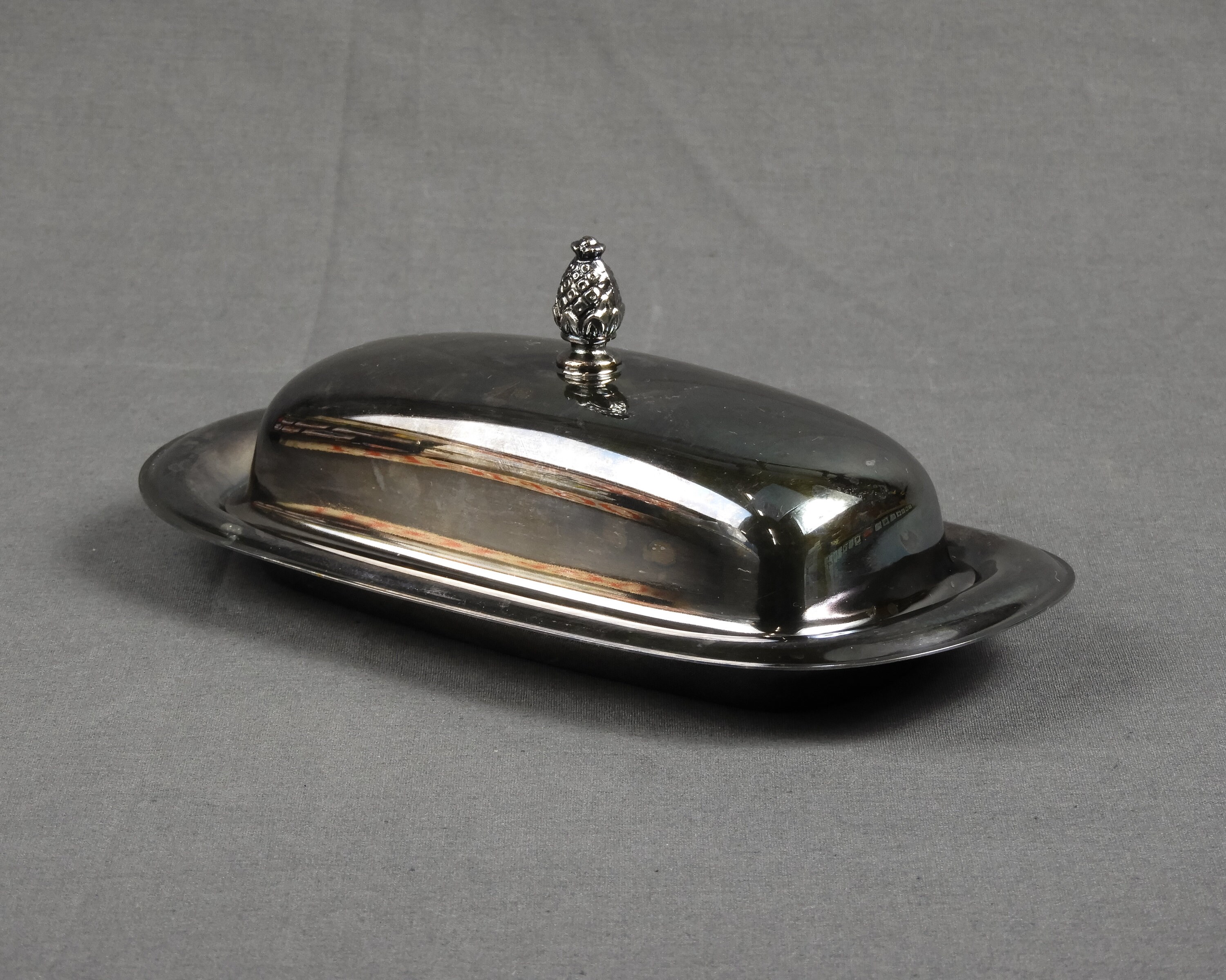 Vintage Butter Tray, Wm Rogers 987, Silver Plated, Removable Glass, Pineapple Knob, Metal