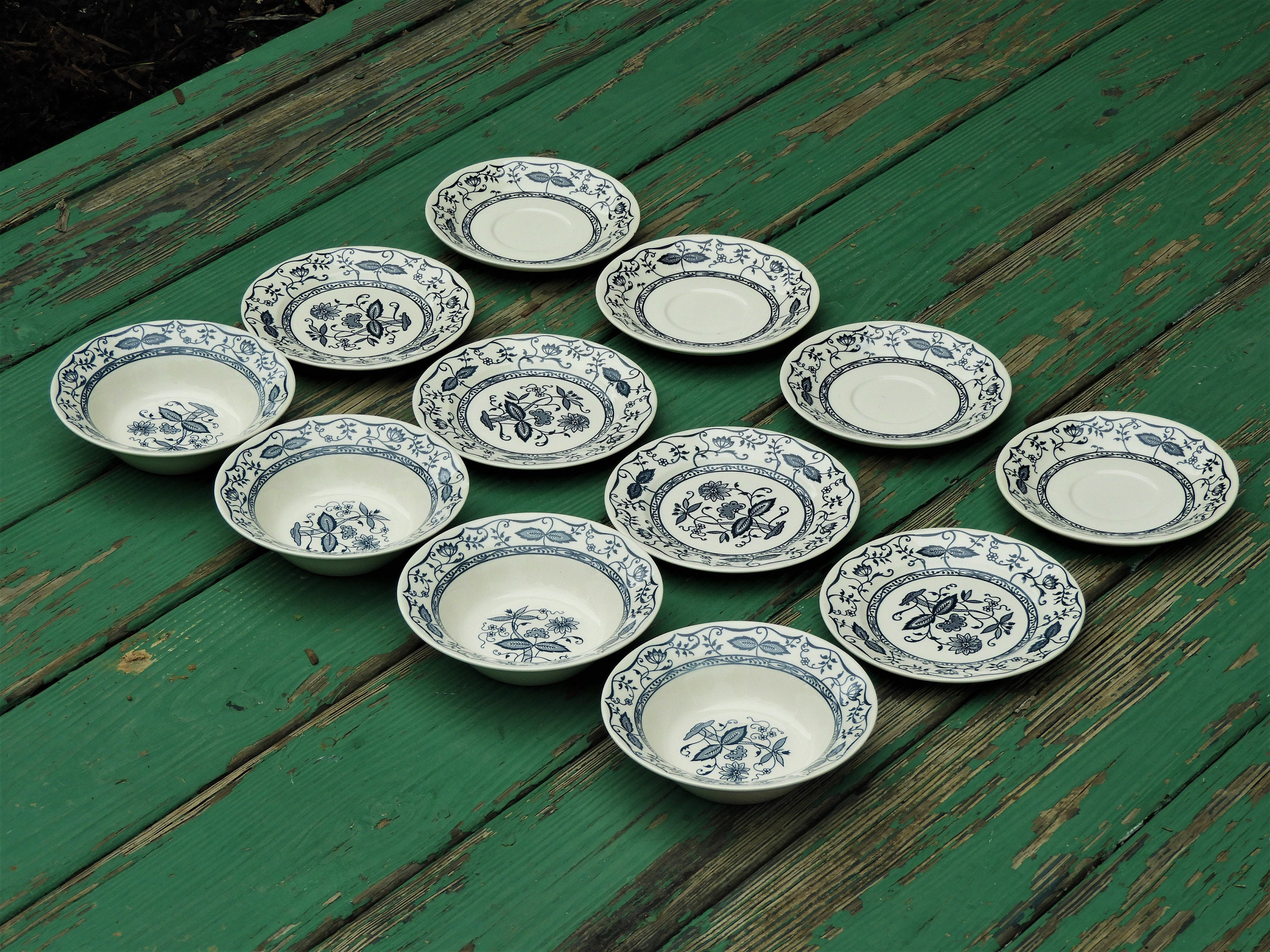 Vintage Blue Onion Dinnerware (12 pcs), Blue White China, Decorative