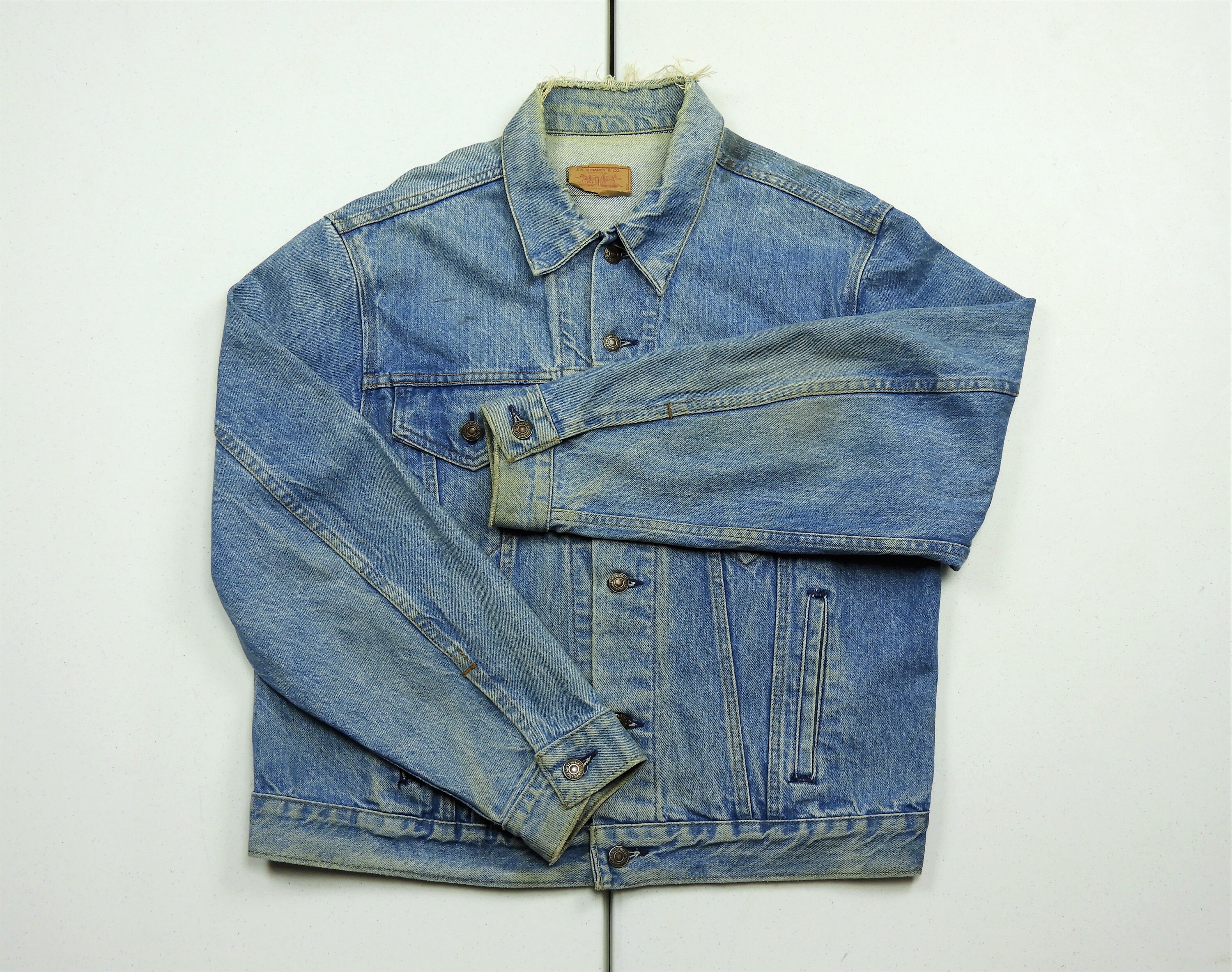levis 1970 trucker jacket