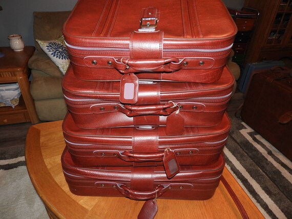 vintage royal traveler luggage