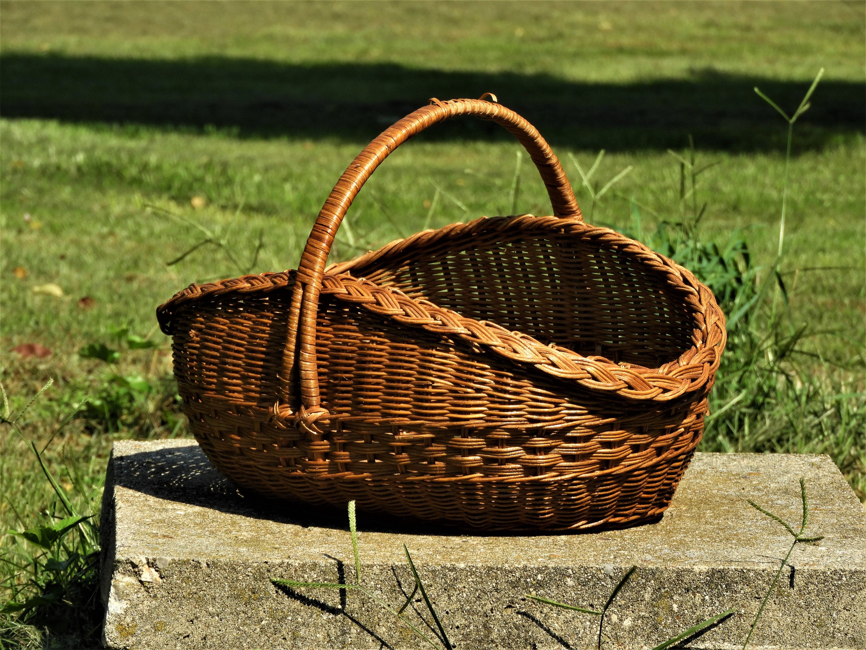 Vintage Wicker Basket, Large Farm Basket, Three Weave Centerpiece, Woven Wood Decoration, Flat