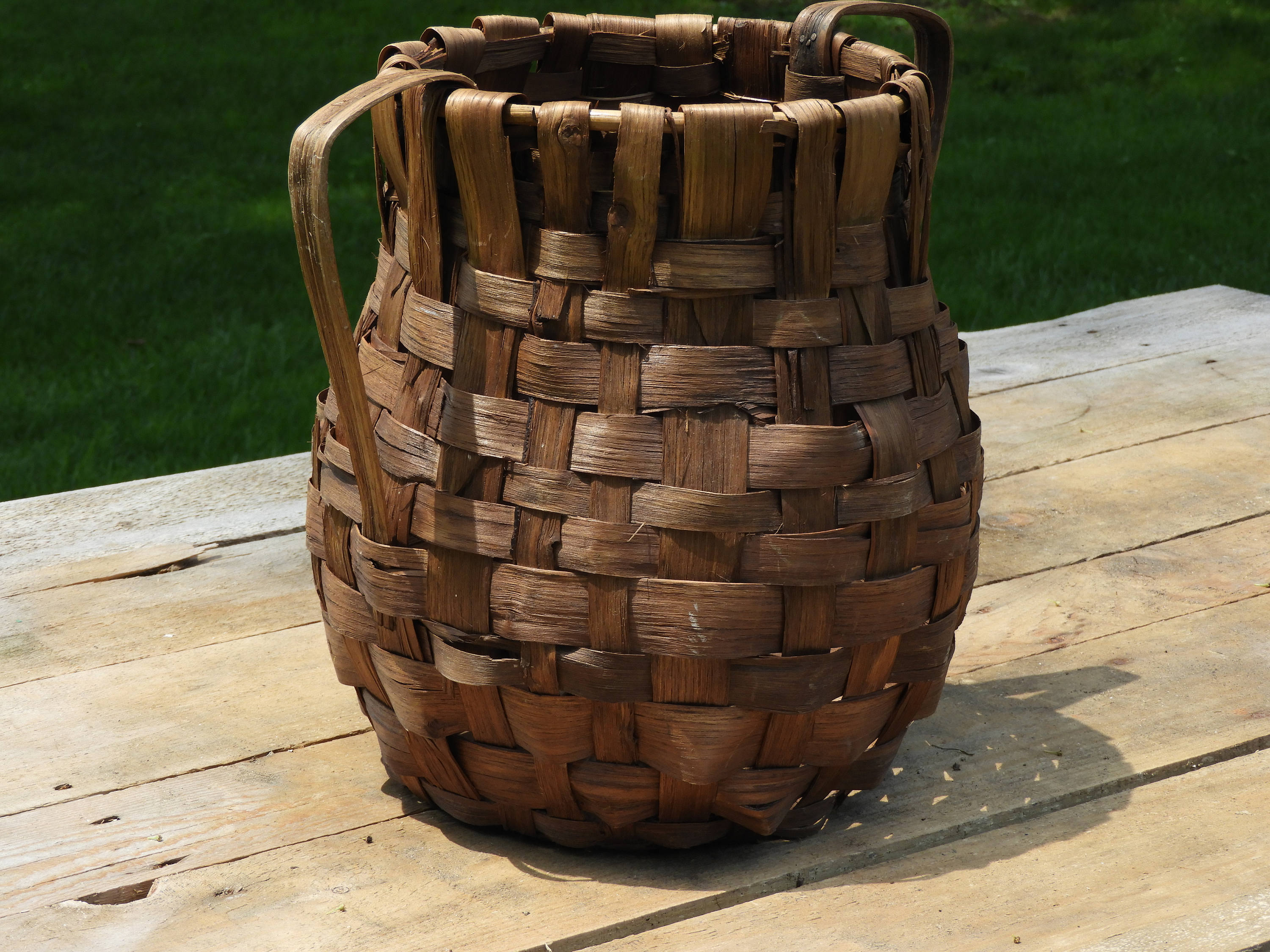 Antique Tobacco Basket, Primitive Basket, Wood Country Farm Rustic