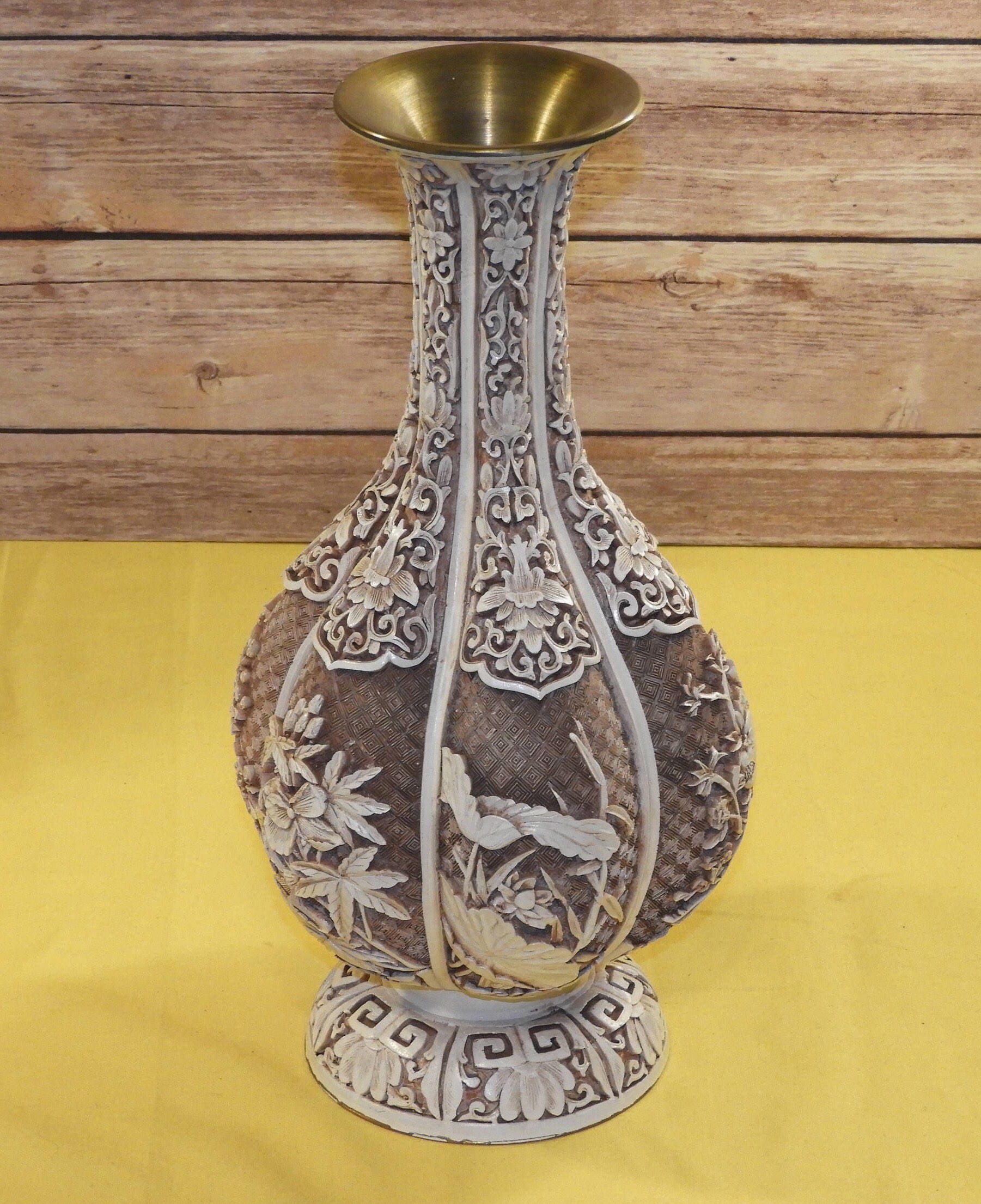 Vintage Ivory Dynasty Lobed Cloisonne Arnat Faux Ivory Gold White