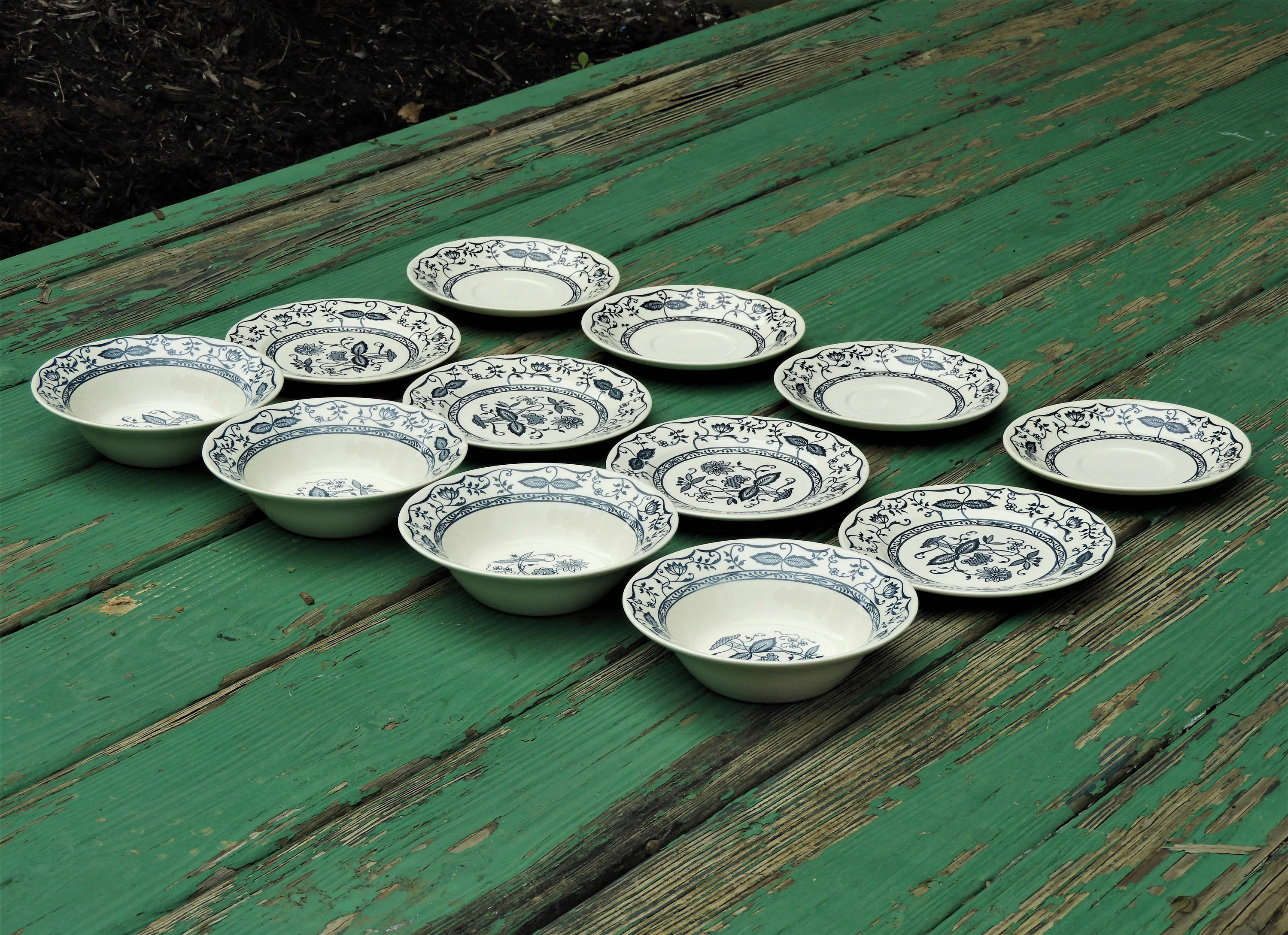 Vintage Blue Onion Dinnerware (12 pcs), Blue White China, Decorative