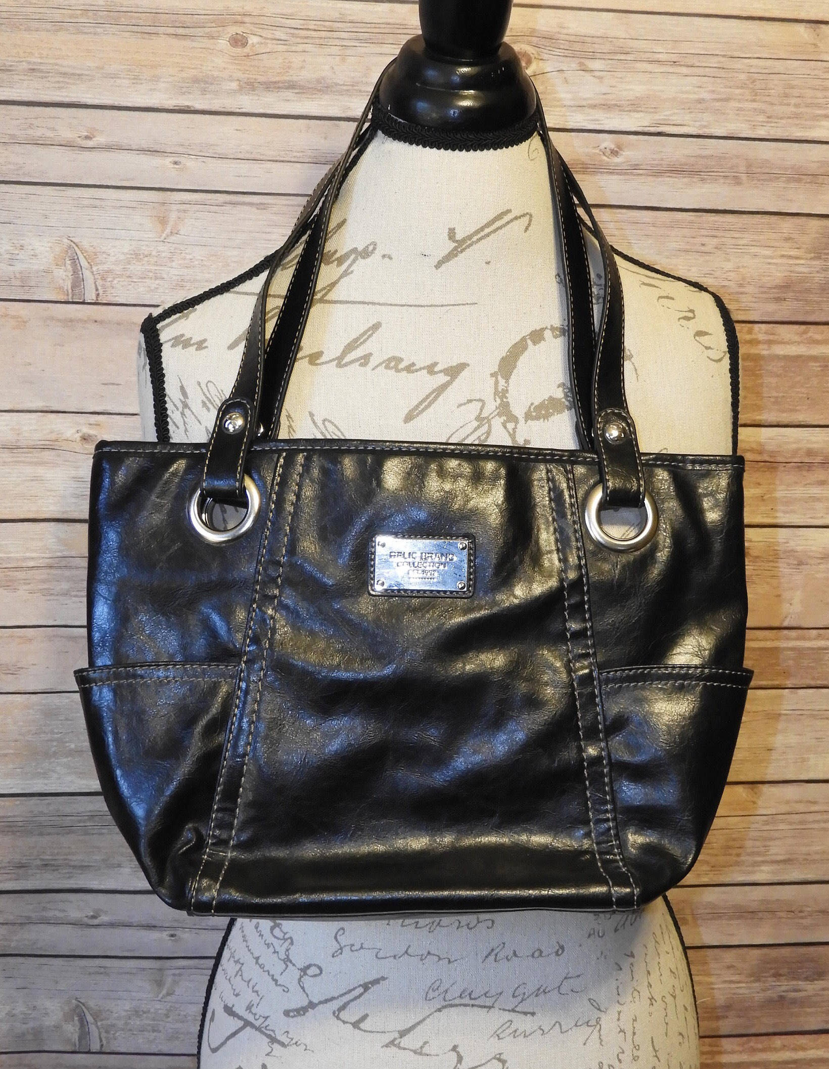 Vintage Black Relic Handbag Shoulder Bag, Retro Relic Black on Black