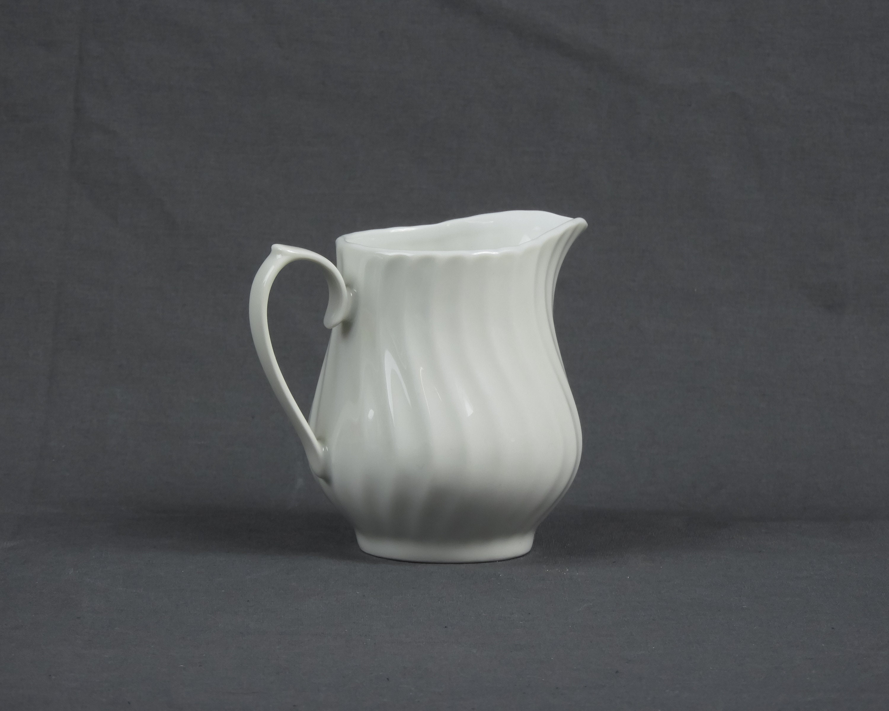 Vintage Gibson Creamer, White Housewares, Ribbed Sides, China Dinnerware, Home Decor, Dishwasher